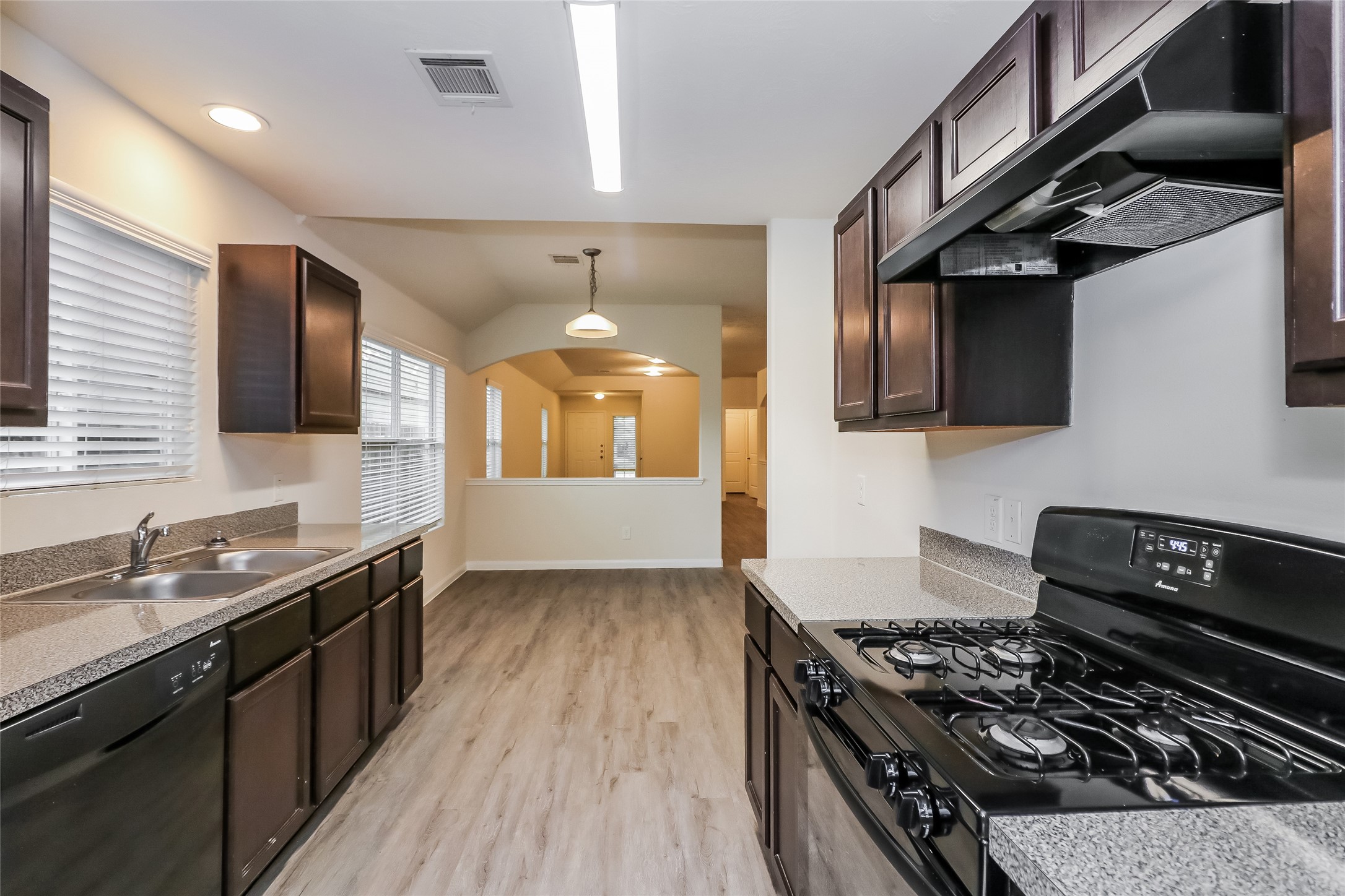 5531 Amelia Plantation Drive Property Photo 1