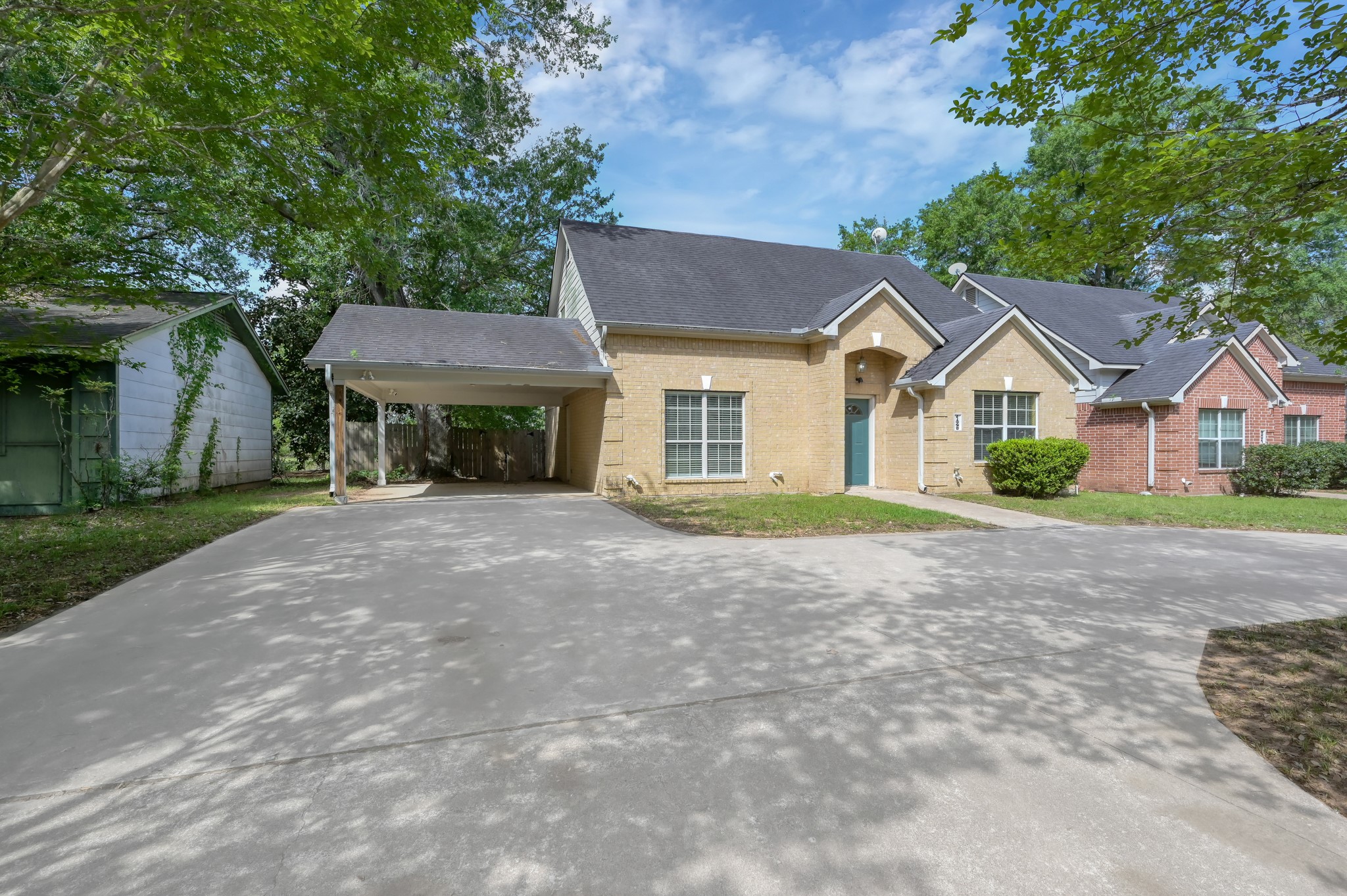 125 Pine Street Property Photo 4