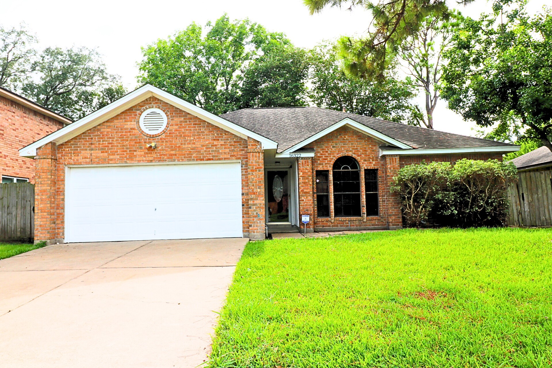 16322 Ginger Run Way Property Photo 1