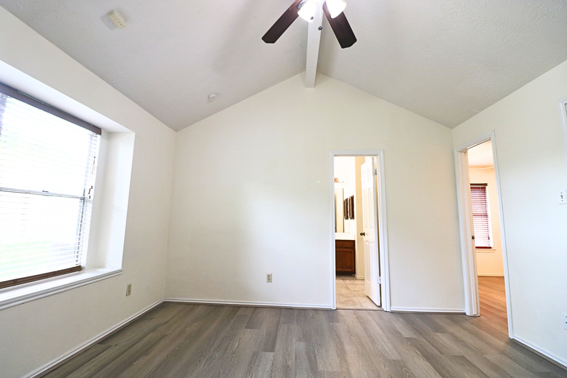 16322 Ginger Run Way Property Photo 11