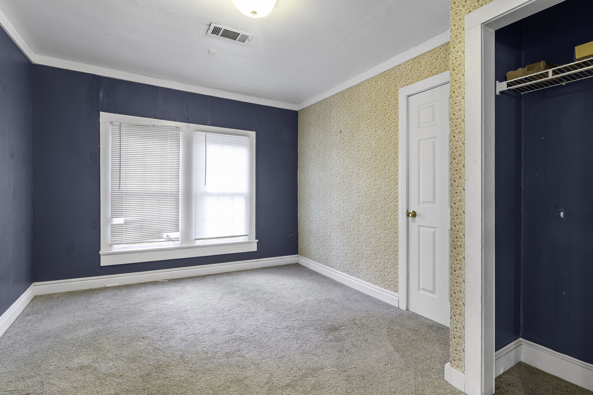 712 N Pine Avenue Property Photo 11