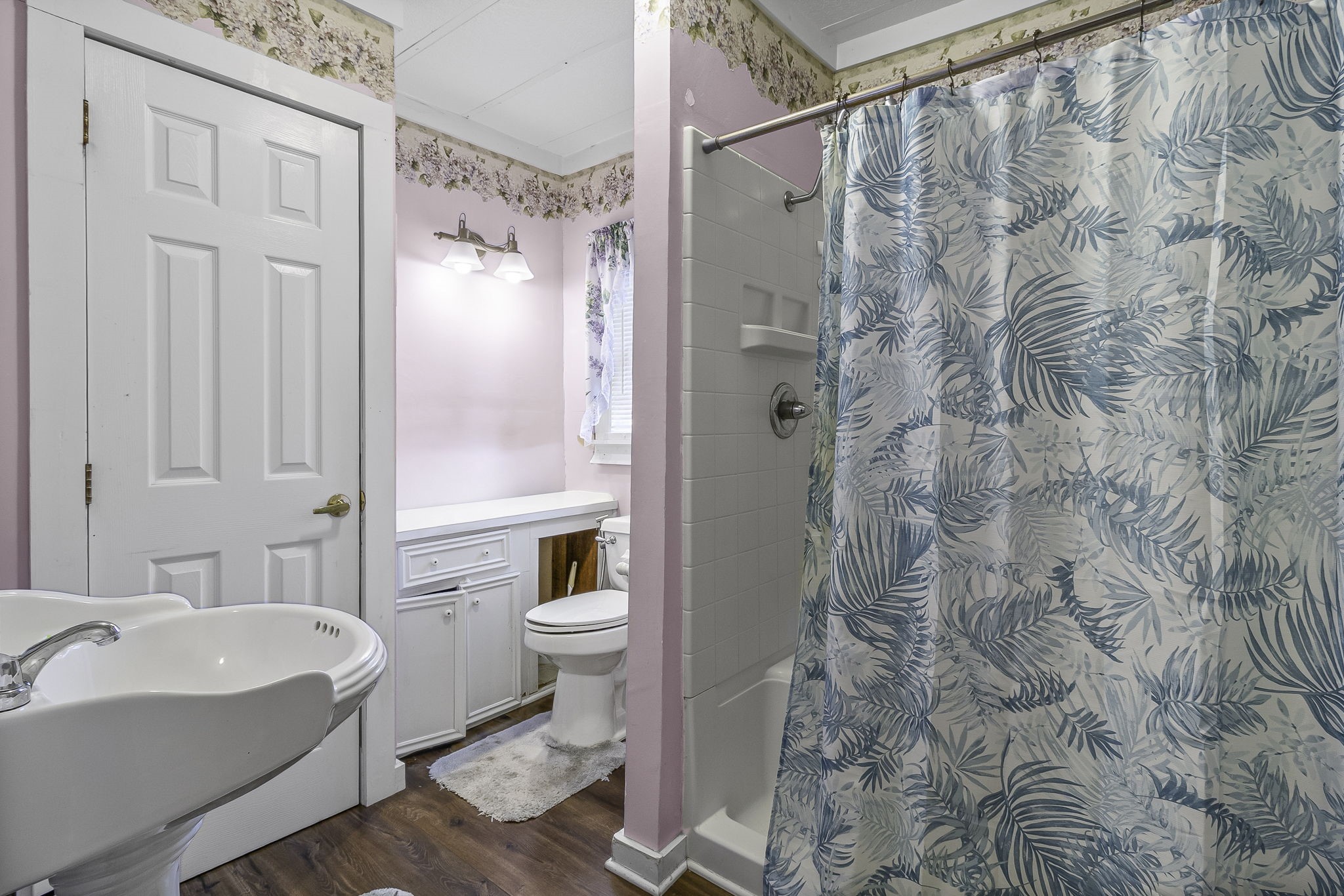 712 N Pine Avenue Property Photo 19