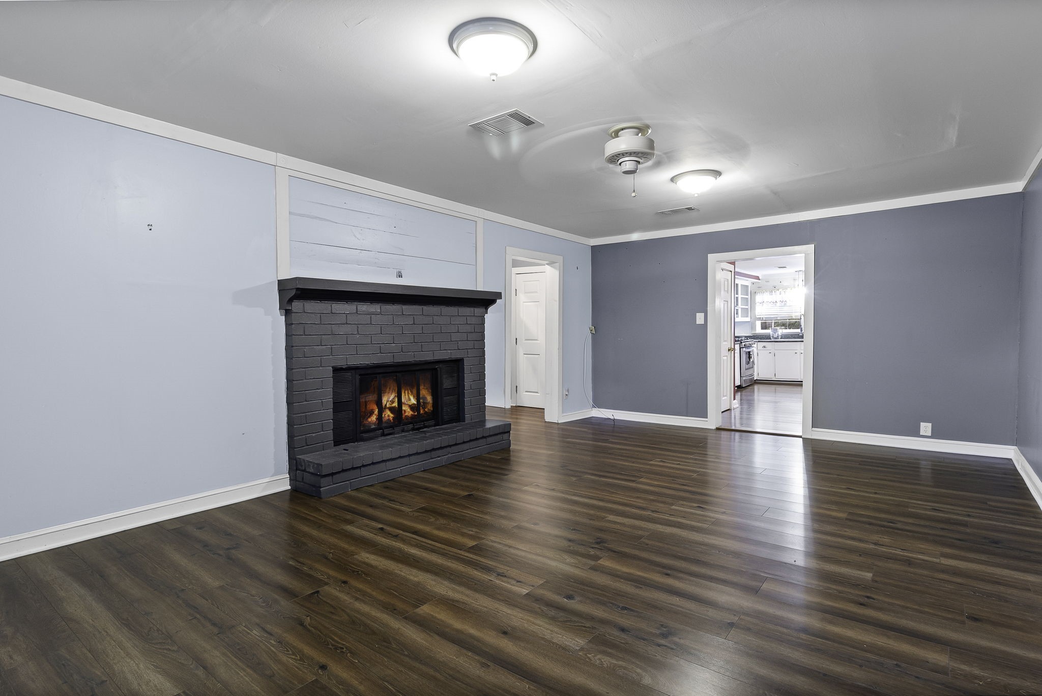 712 N Pine Avenue Property Photo 24