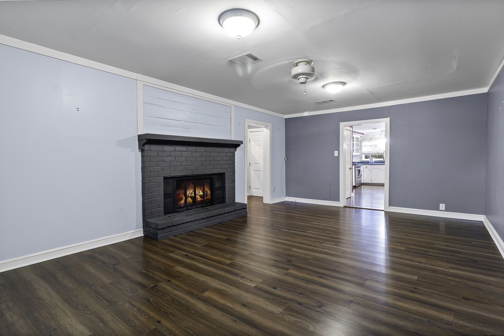 712 N Pine Avenue Property Photo 26