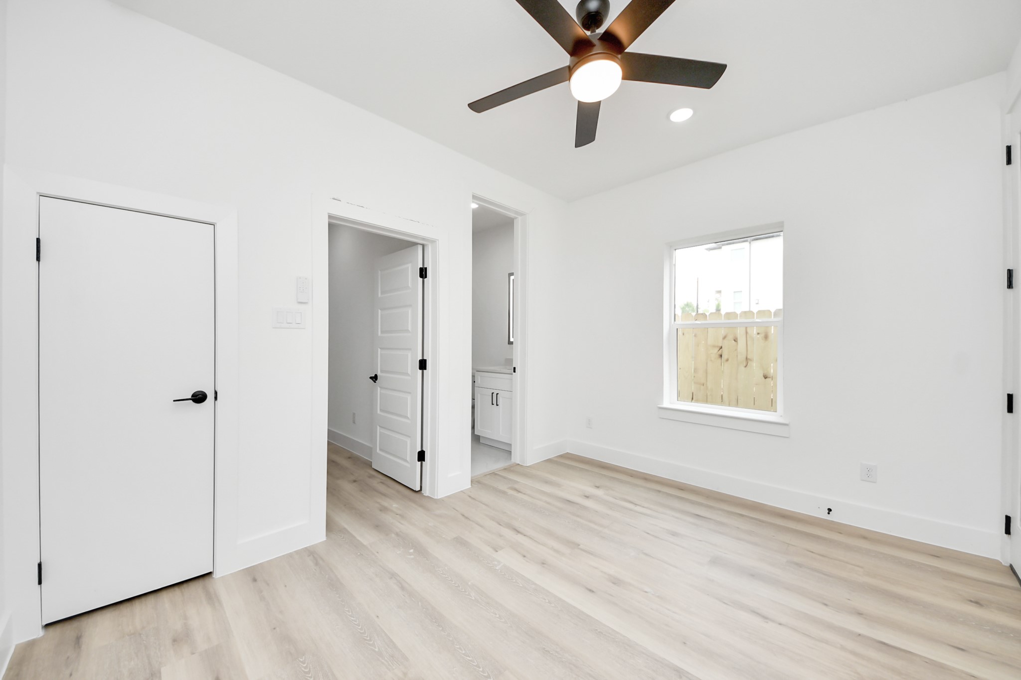4410 Allen Street B Property Photo 7