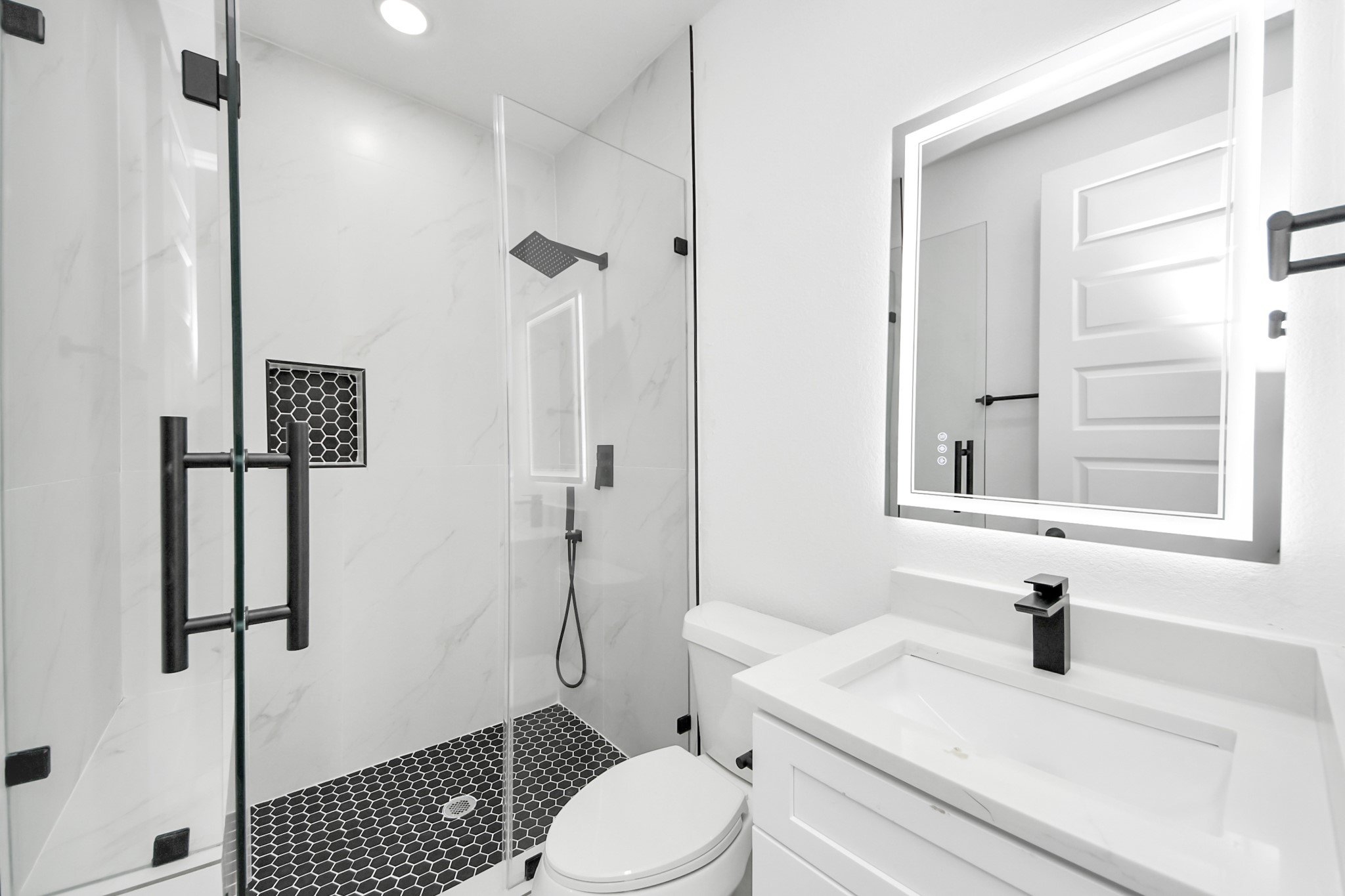 4410 Allen Street B Property Photo 9