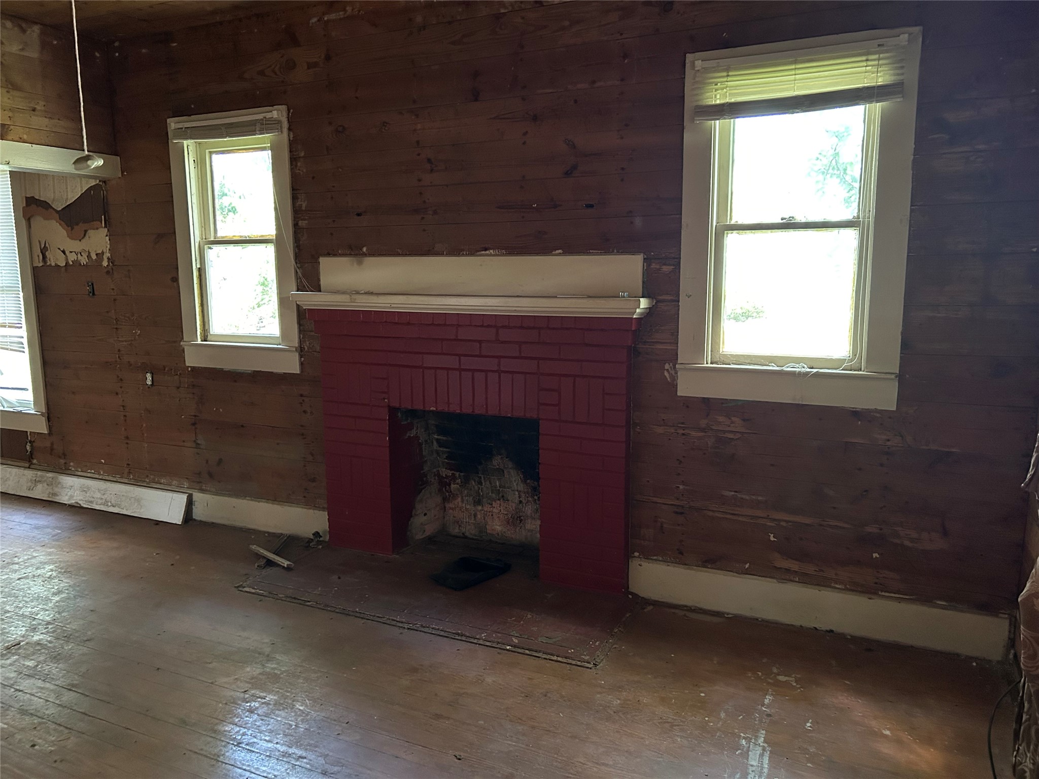 1207 E Washington Avenue Property Photo 9