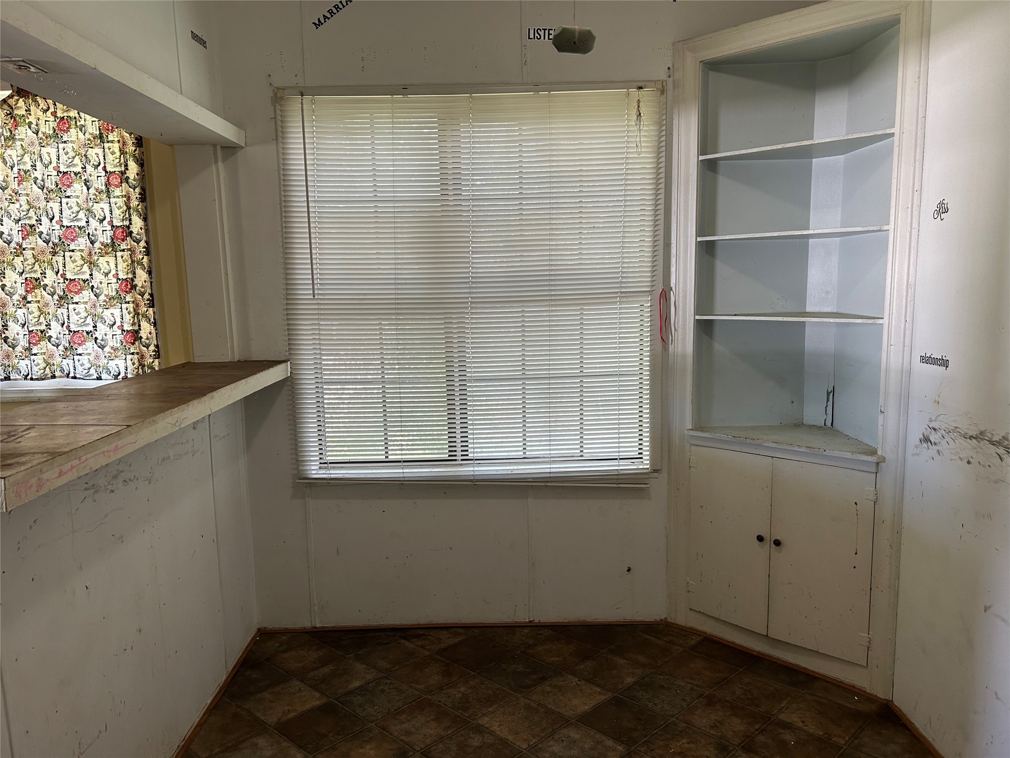 1207 E Washington Avenue Property Photo 14