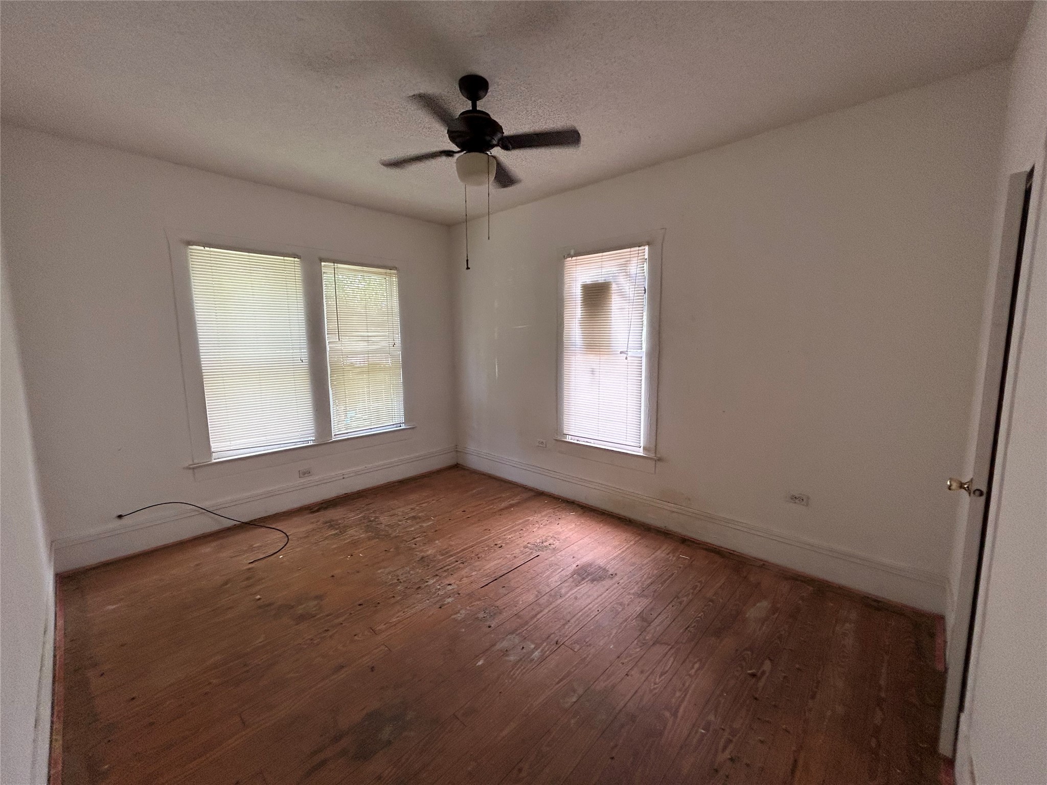 1207 E Washington Avenue Property Photo 19