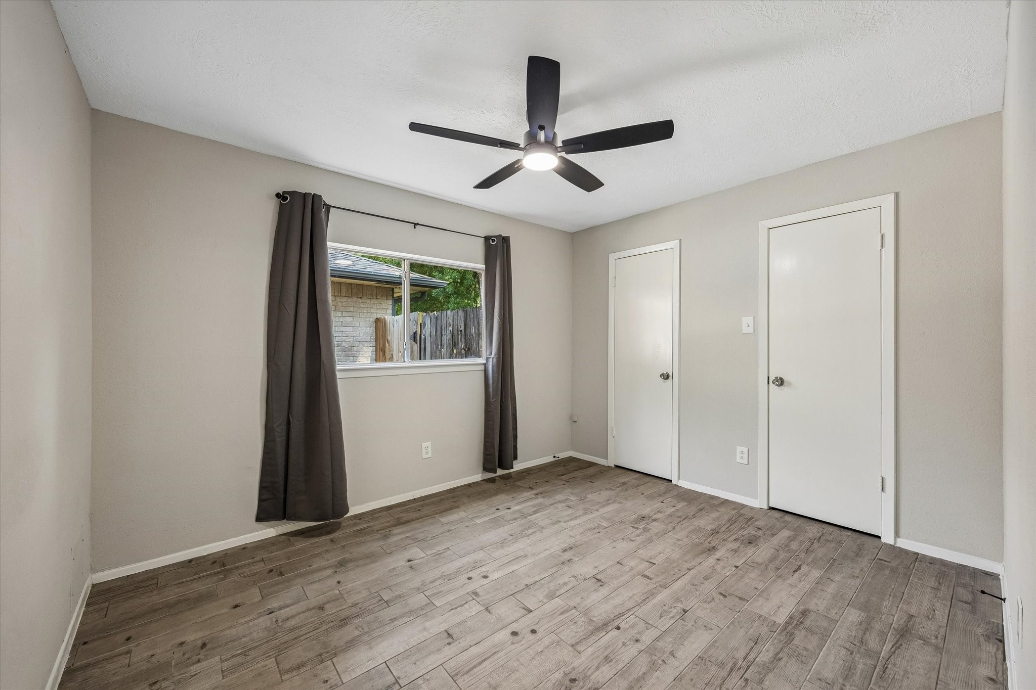 16723 Colony Bend Drive Property Photo 8