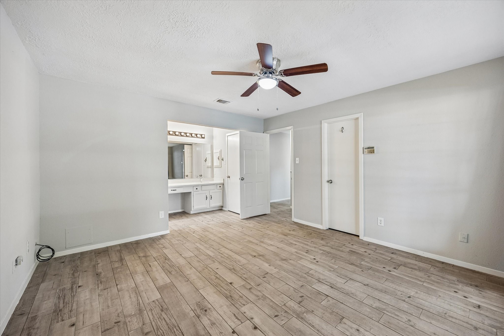 16723 Colony Bend Drive Property Photo 11