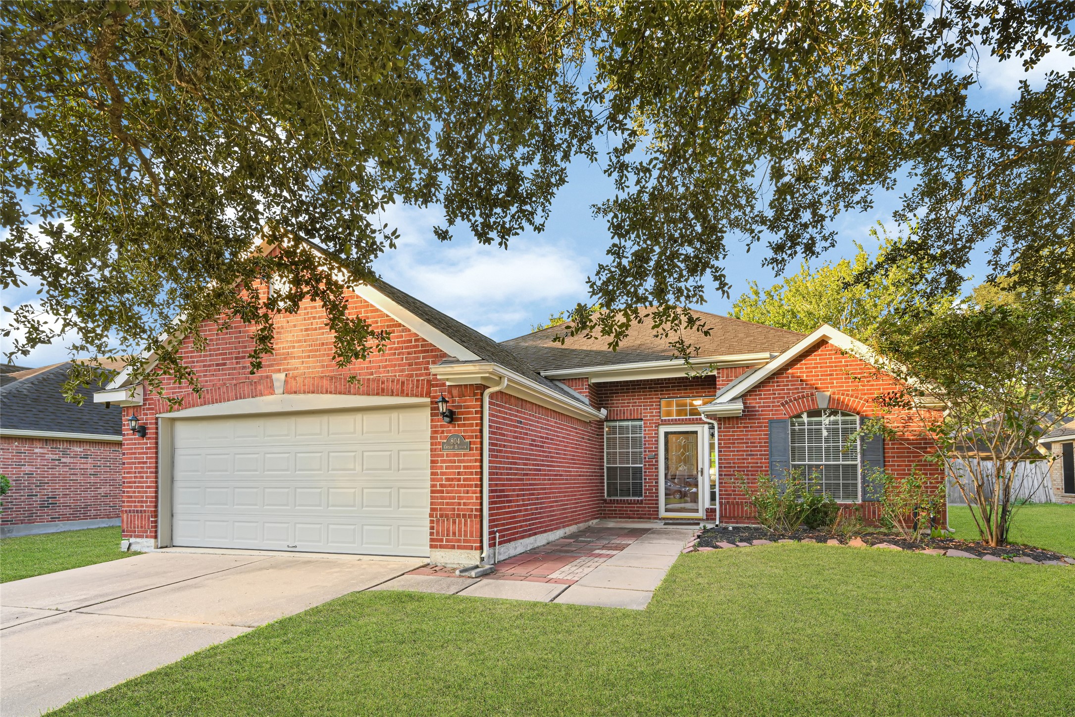 804 Cherry Blossom Drive Property Photo 2