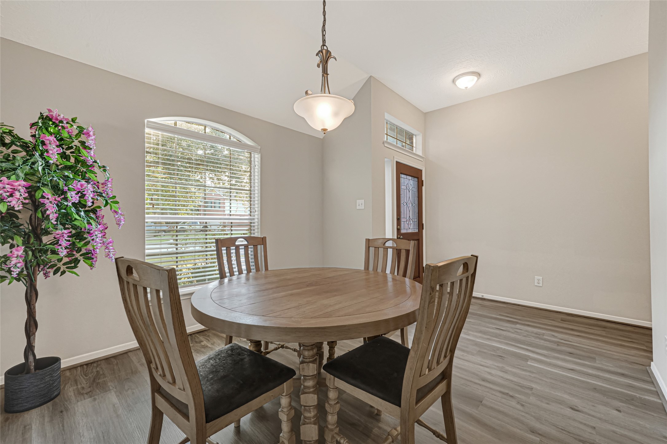 804 Cherry Blossom Drive Property Photo 5
