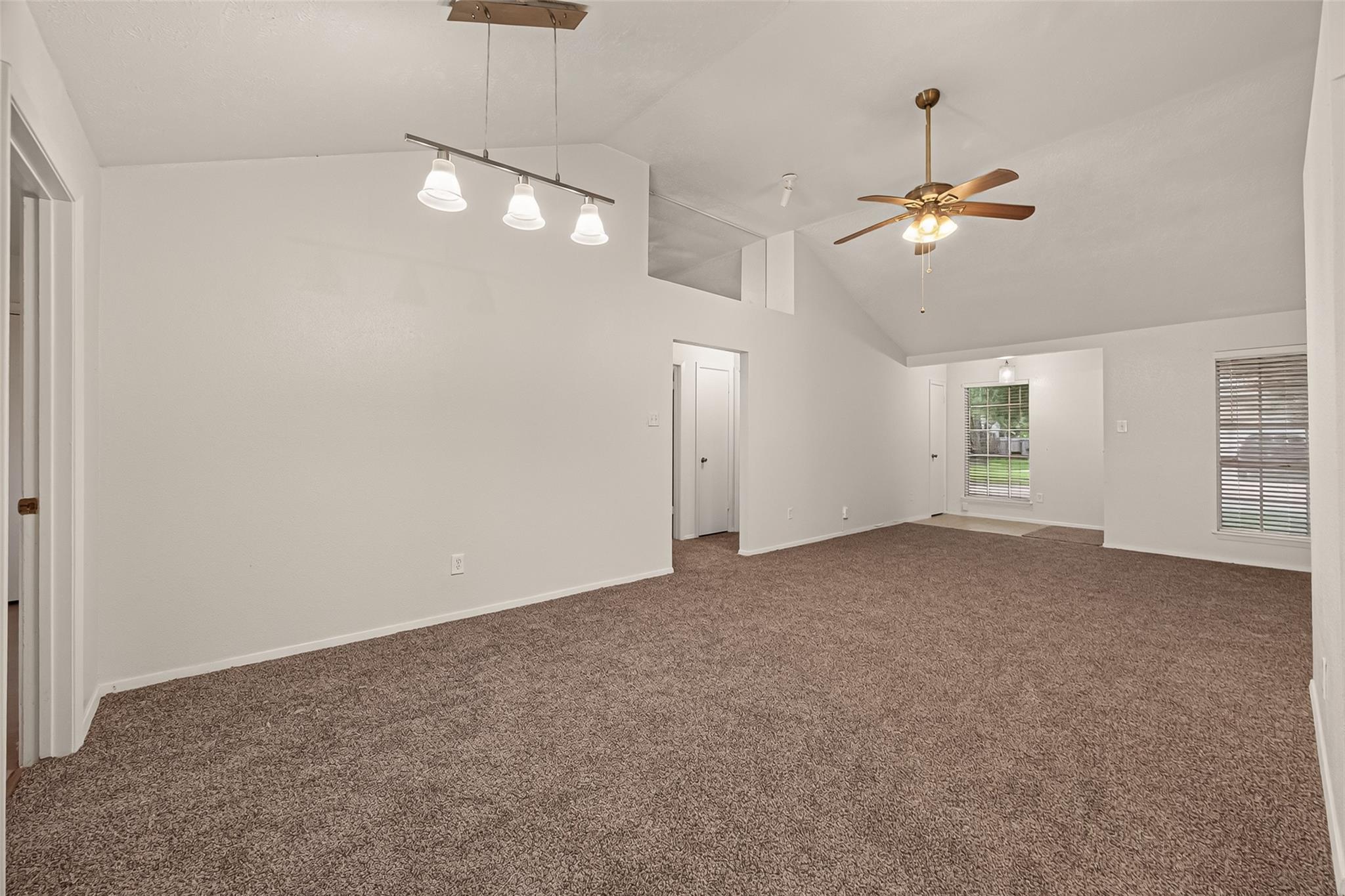 2714 S Brompton Drive Property Photo 10