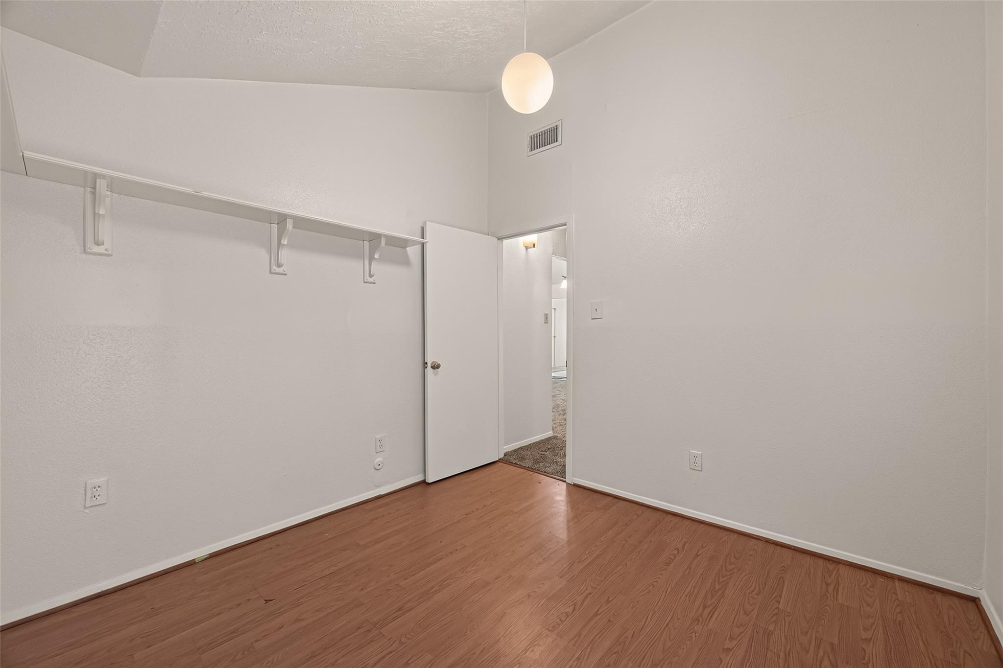 2714 S Brompton Drive Property Photo 24