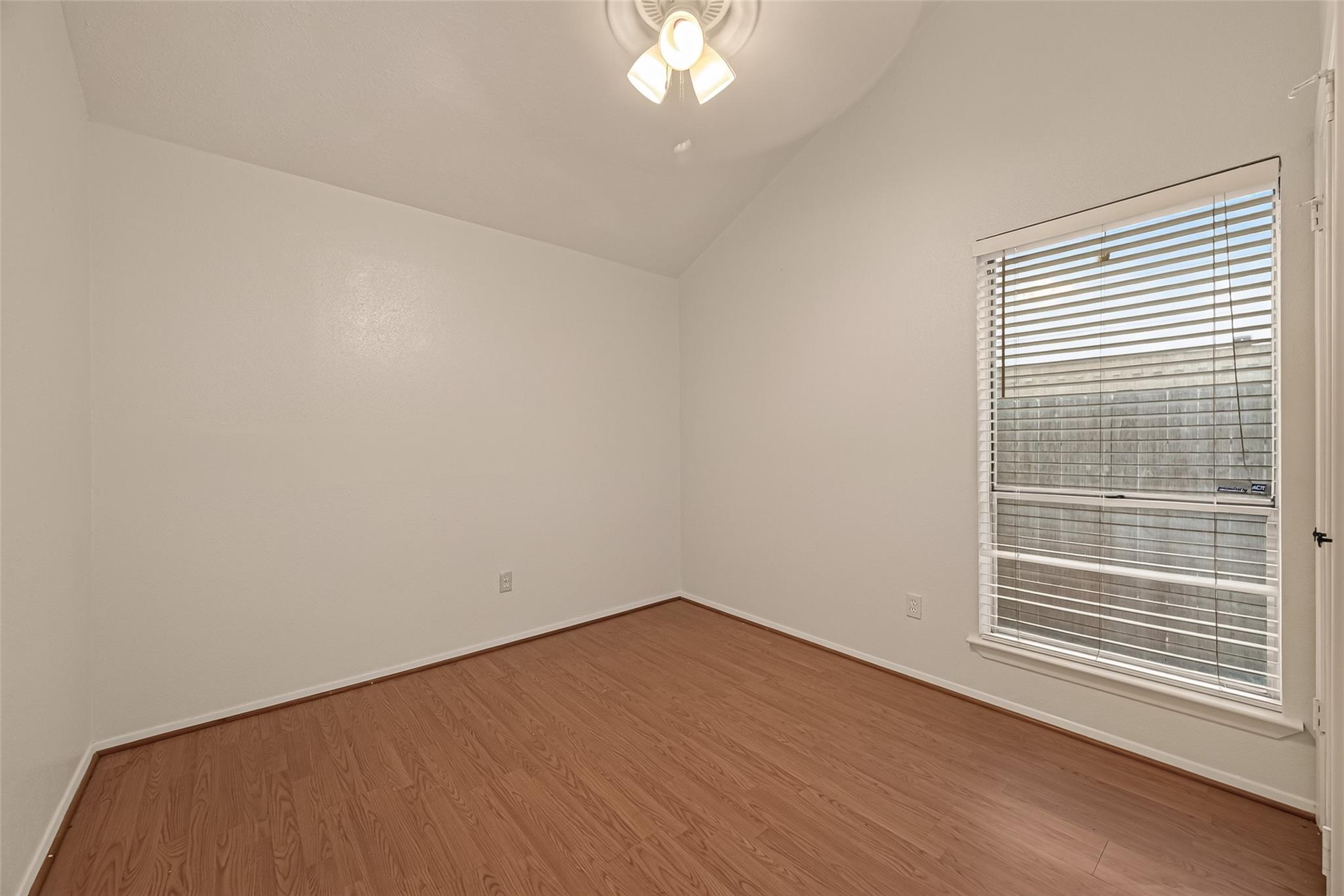 2714 S Brompton Drive Property Photo 25