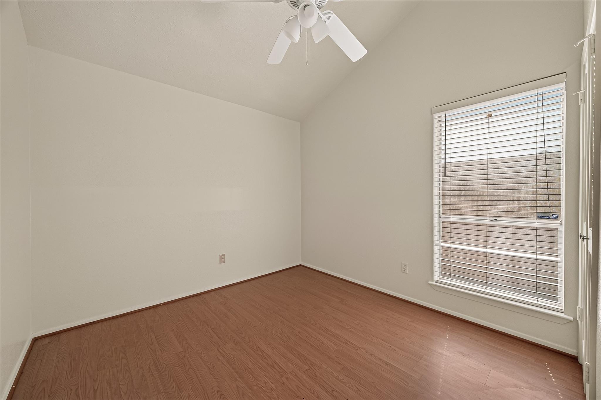 2714 S Brompton Drive Property Photo 28