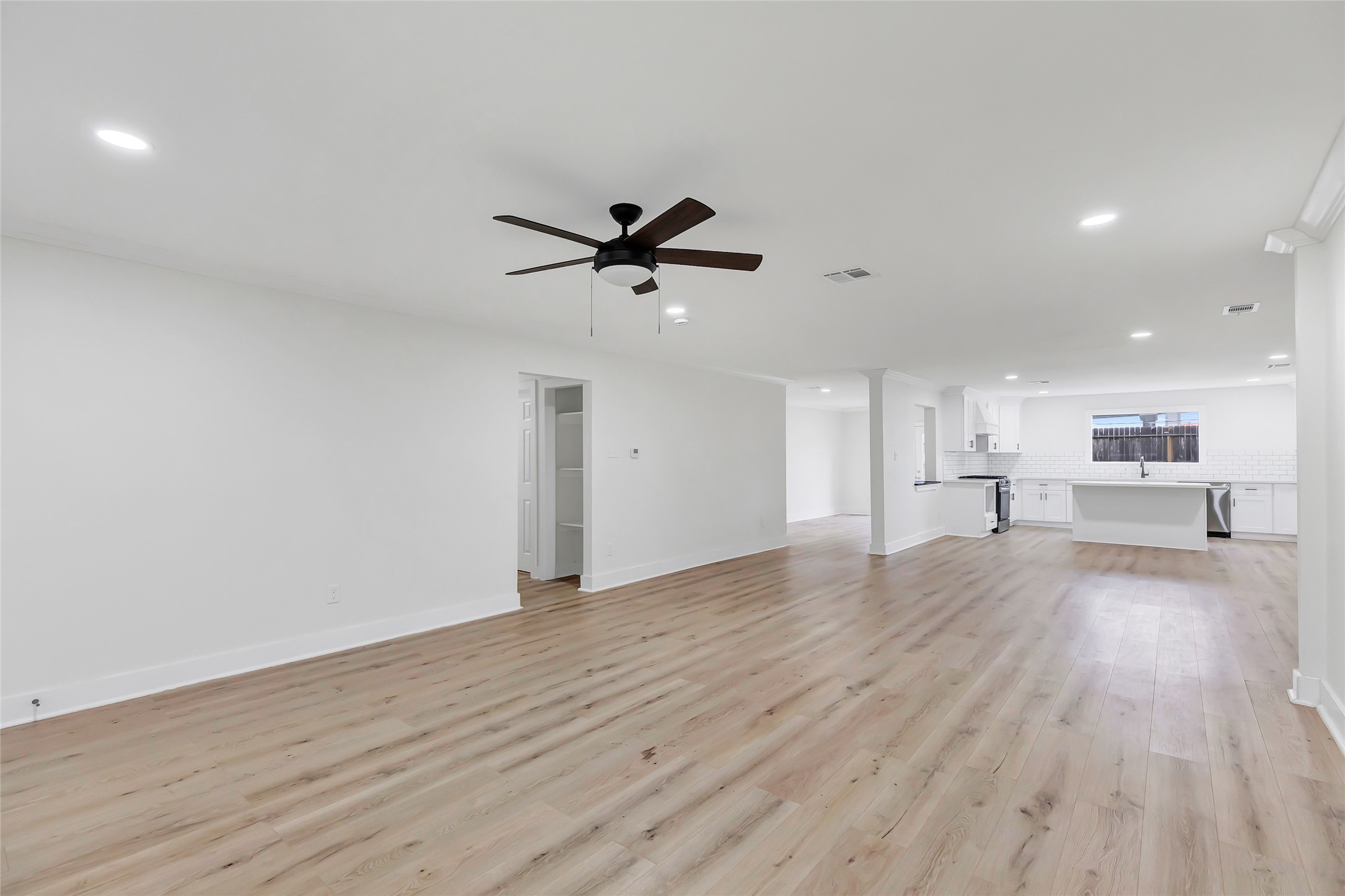 1623 Fawnhope Drive Property Photo 10