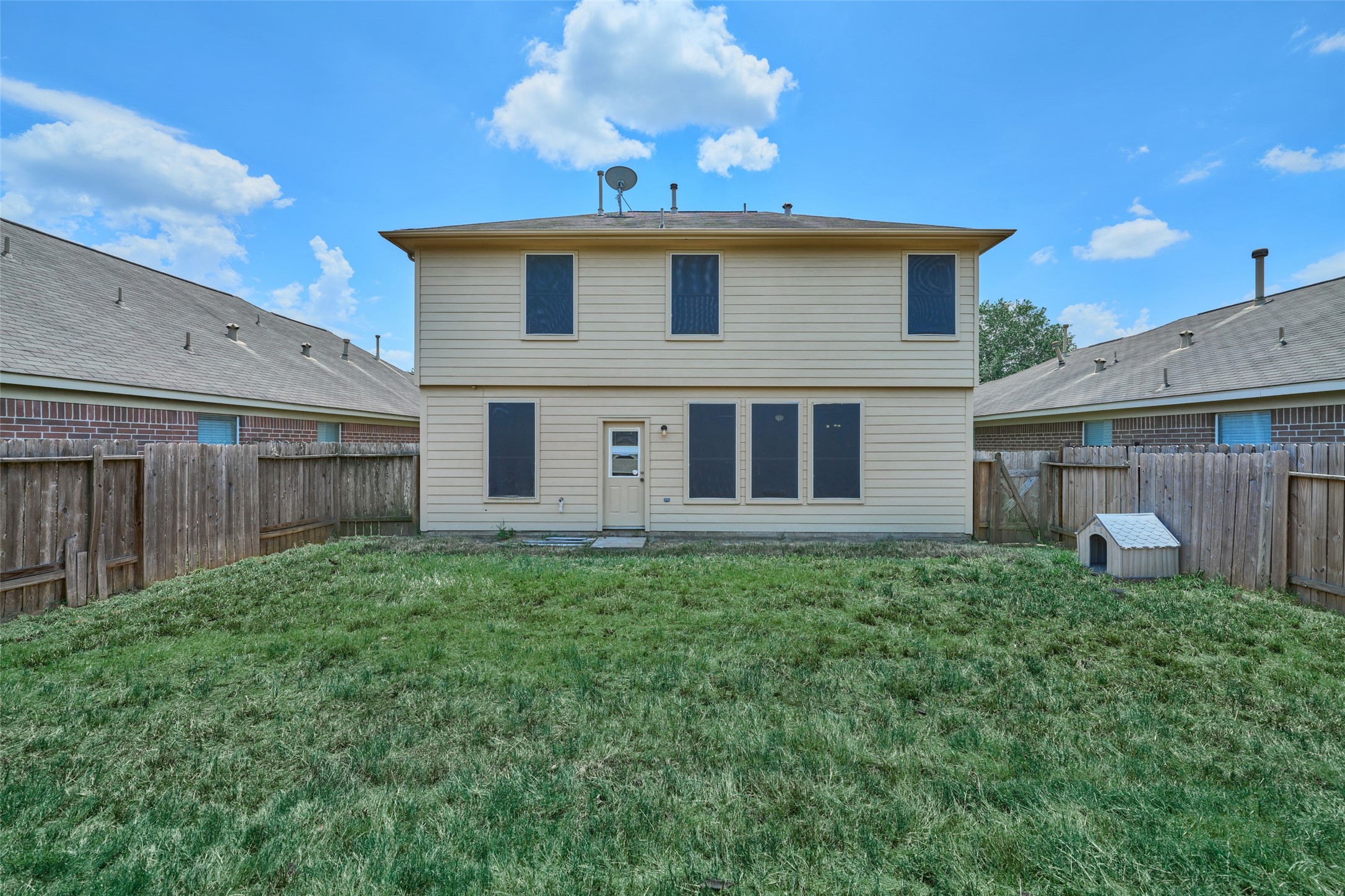 18534 Alemarble Oak Street Property Photo 6