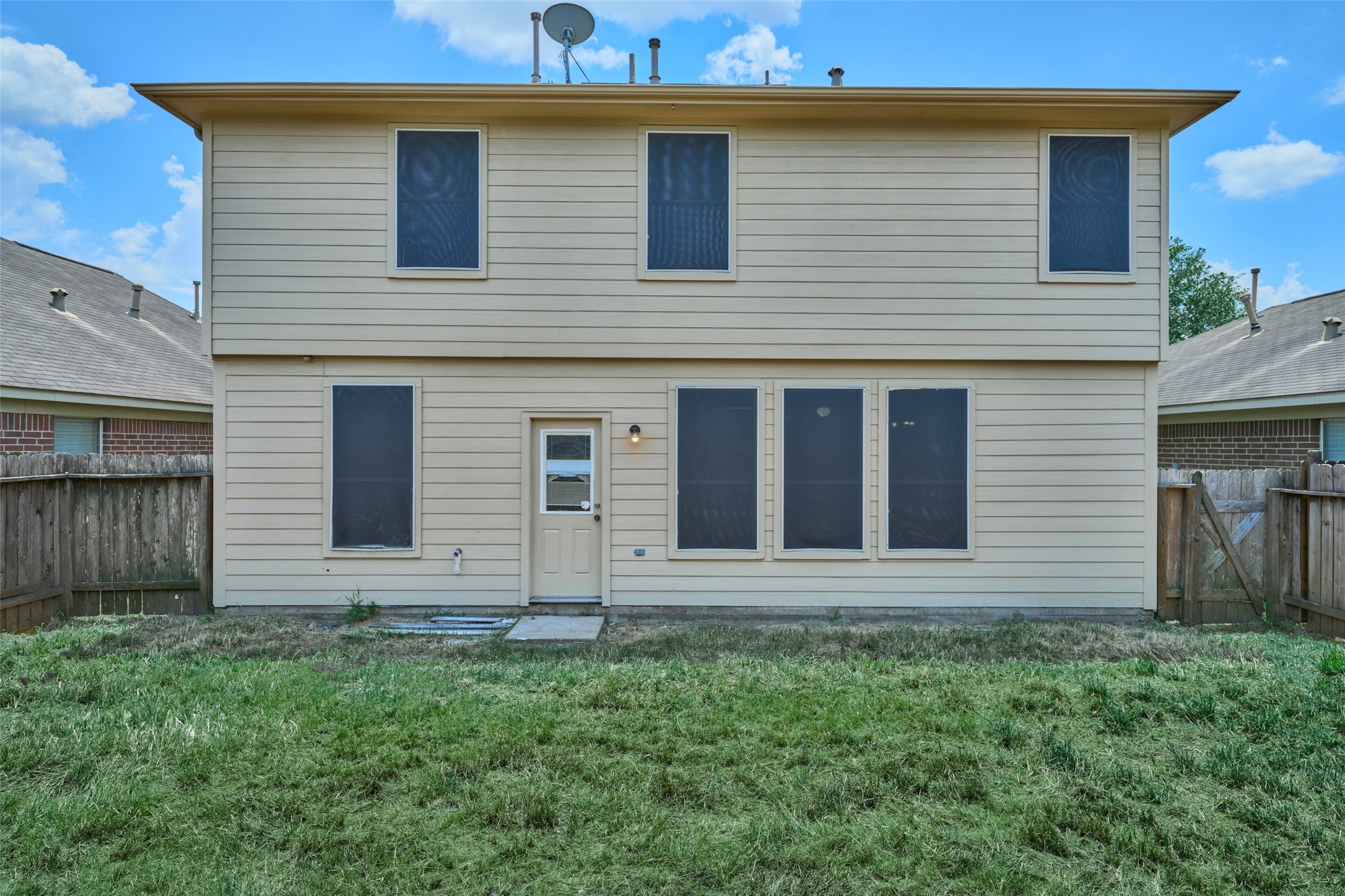 18534 Alemarble Oak Street Property Photo 7
