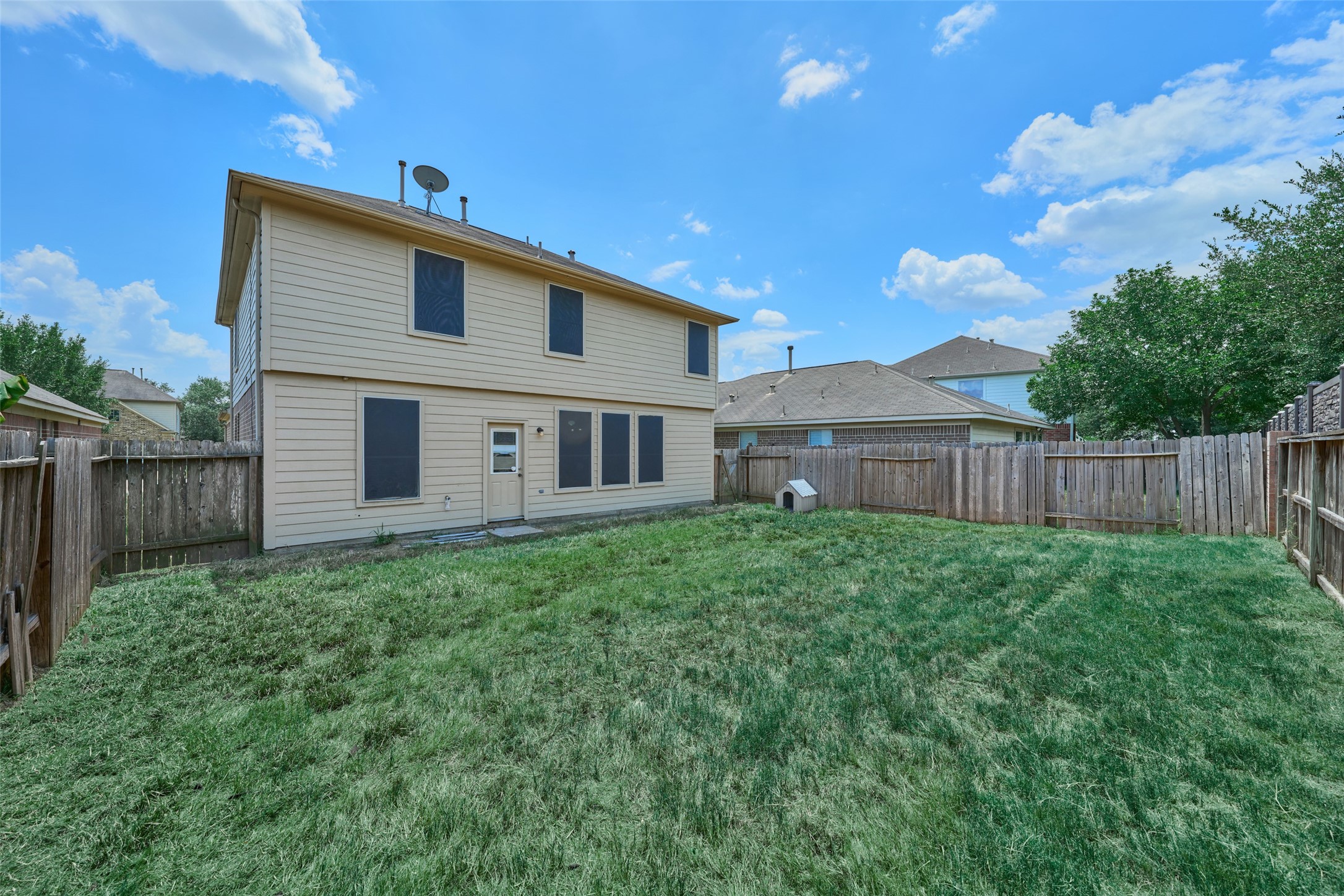 18534 Alemarble Oak Street Property Photo 8