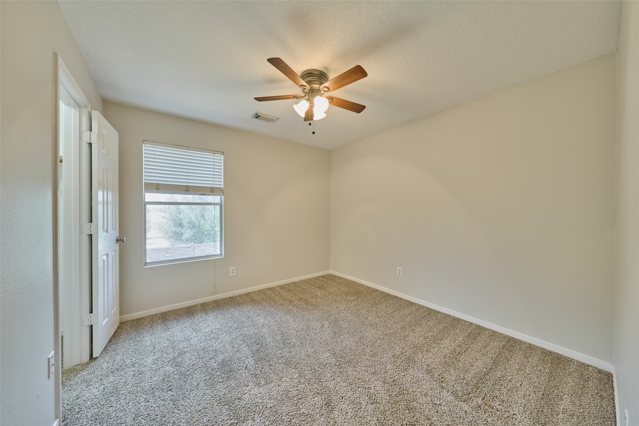 18534 Alemarble Oak Street Property Photo 12