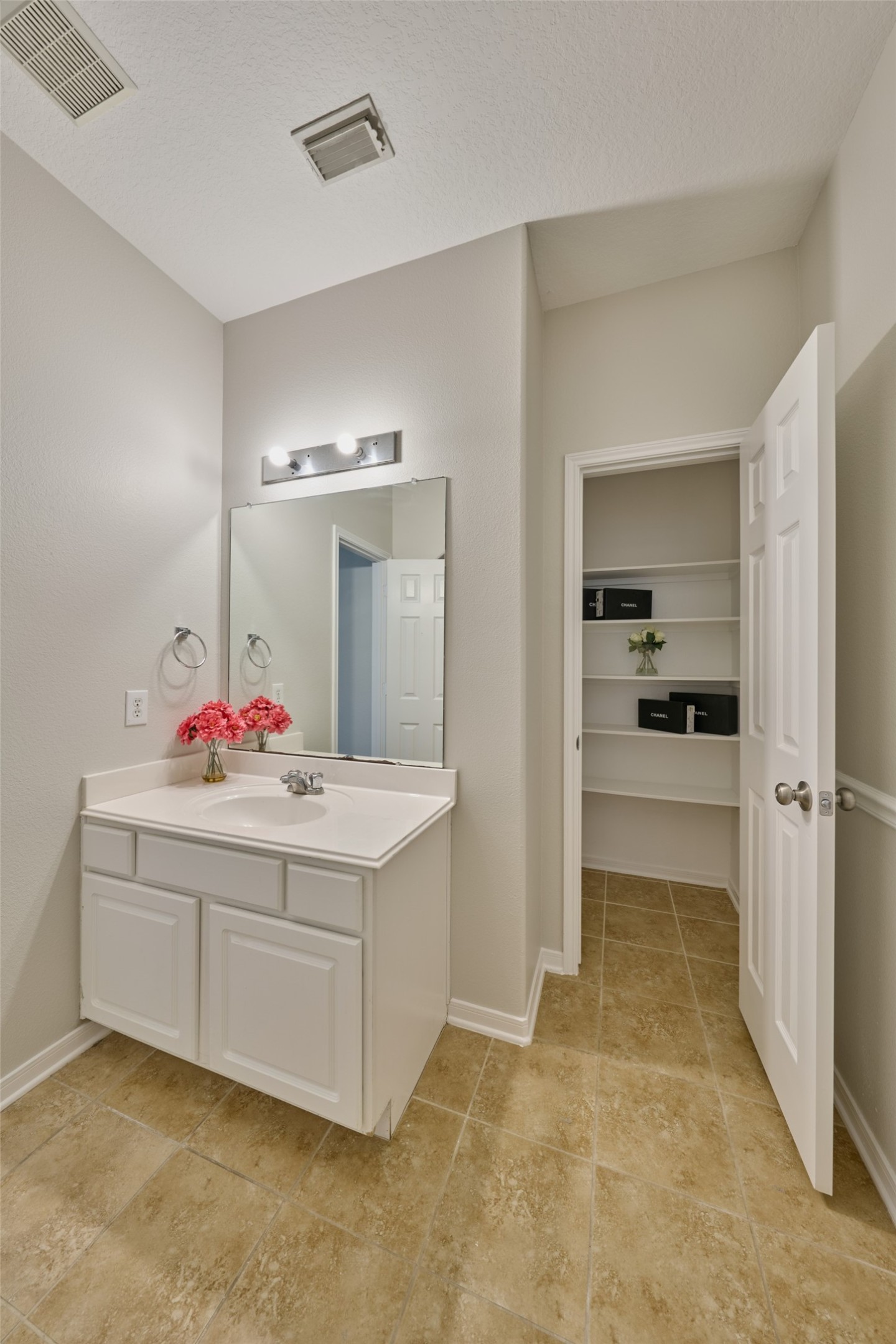 18534 Alemarble Oak Street Property Photo 29