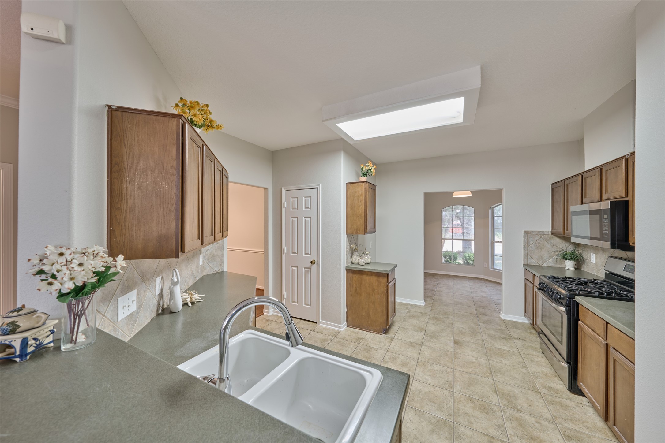 18534 Alemarble Oak Street Property Photo 32