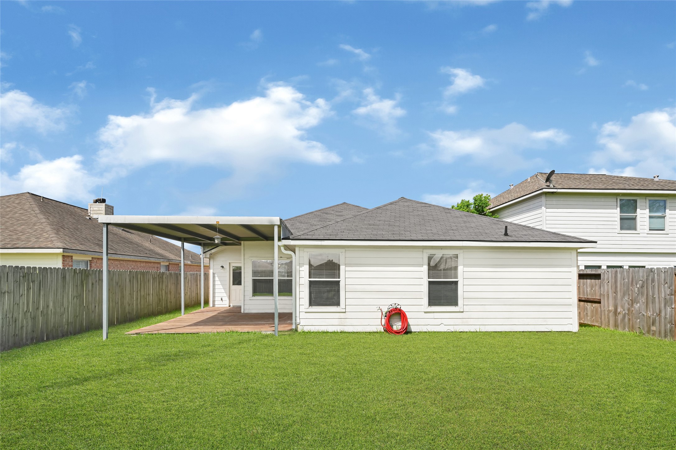 15130 Diamond Way Property Photo 5