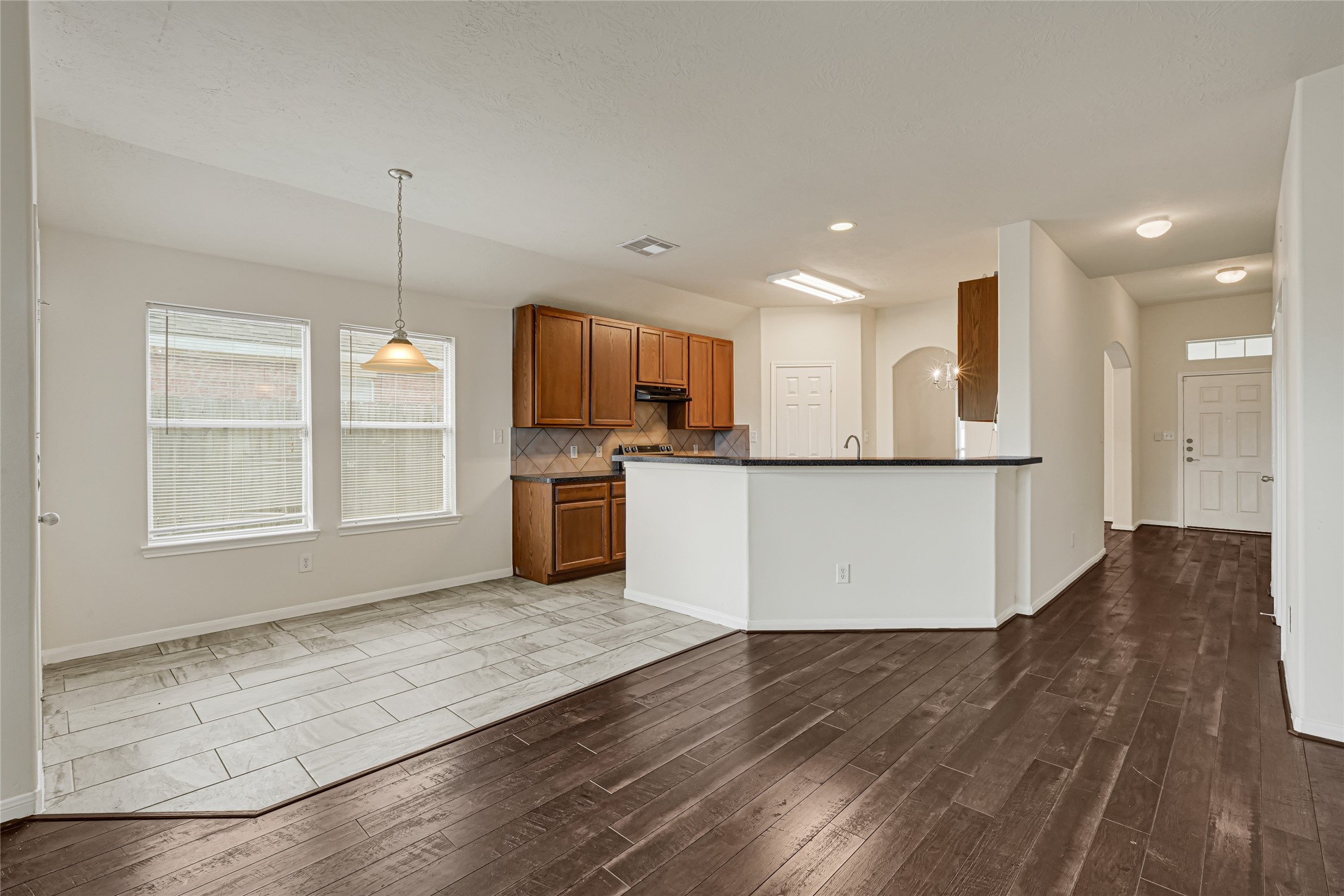 15130 Diamond Way Property Photo 13