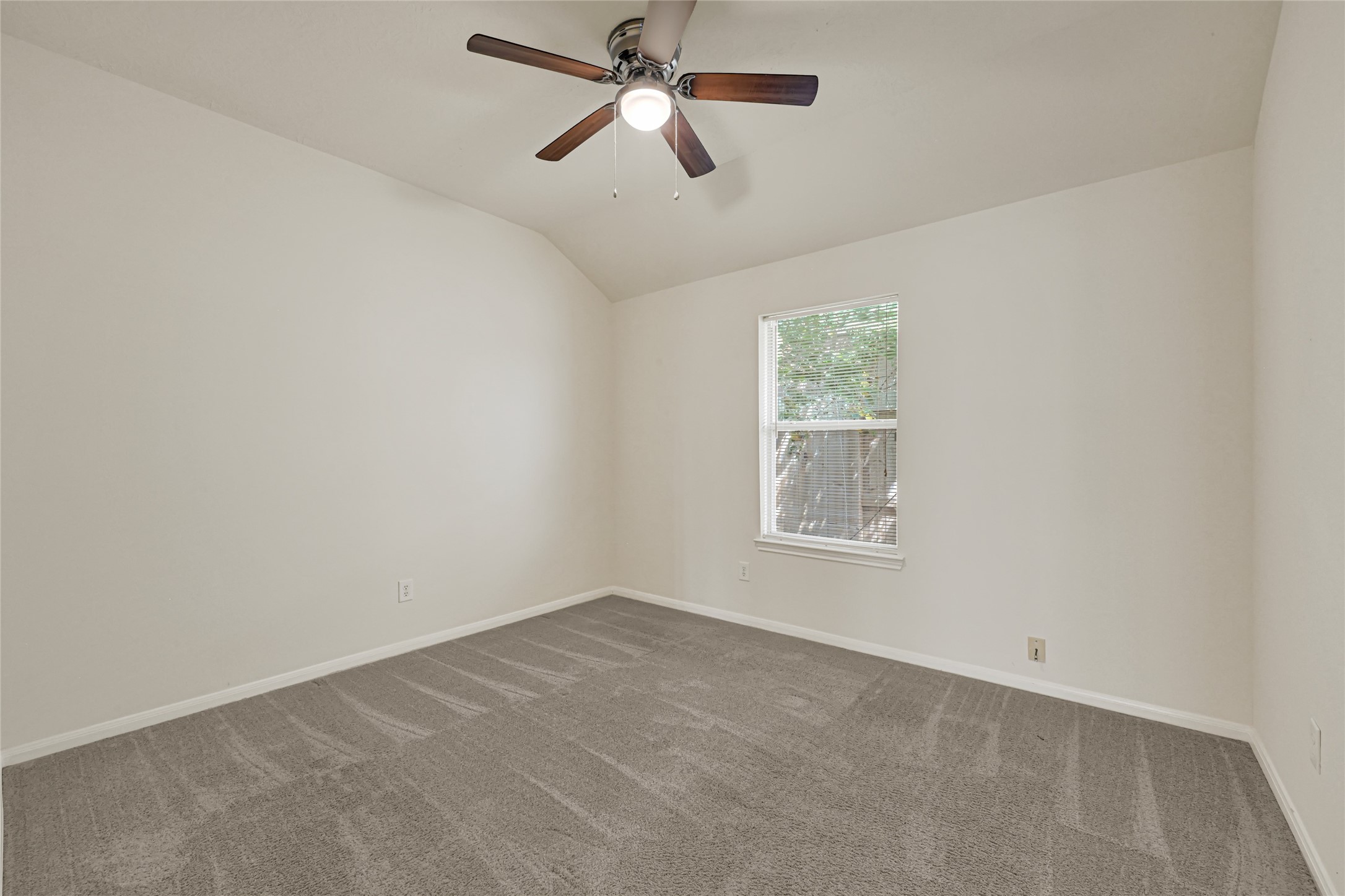 15130 Diamond Way Property Photo 20