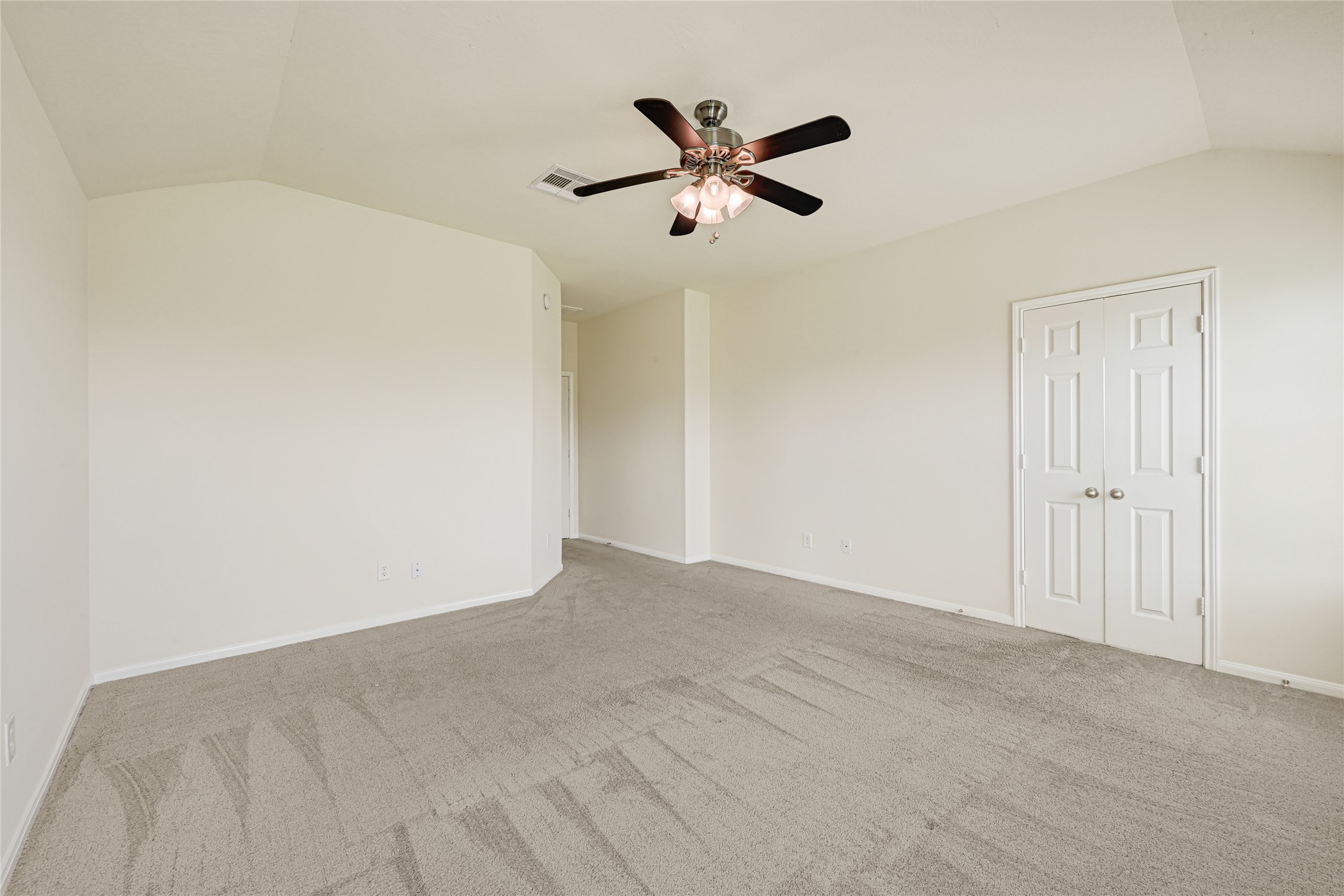 15130 Diamond Way Property Photo 23
