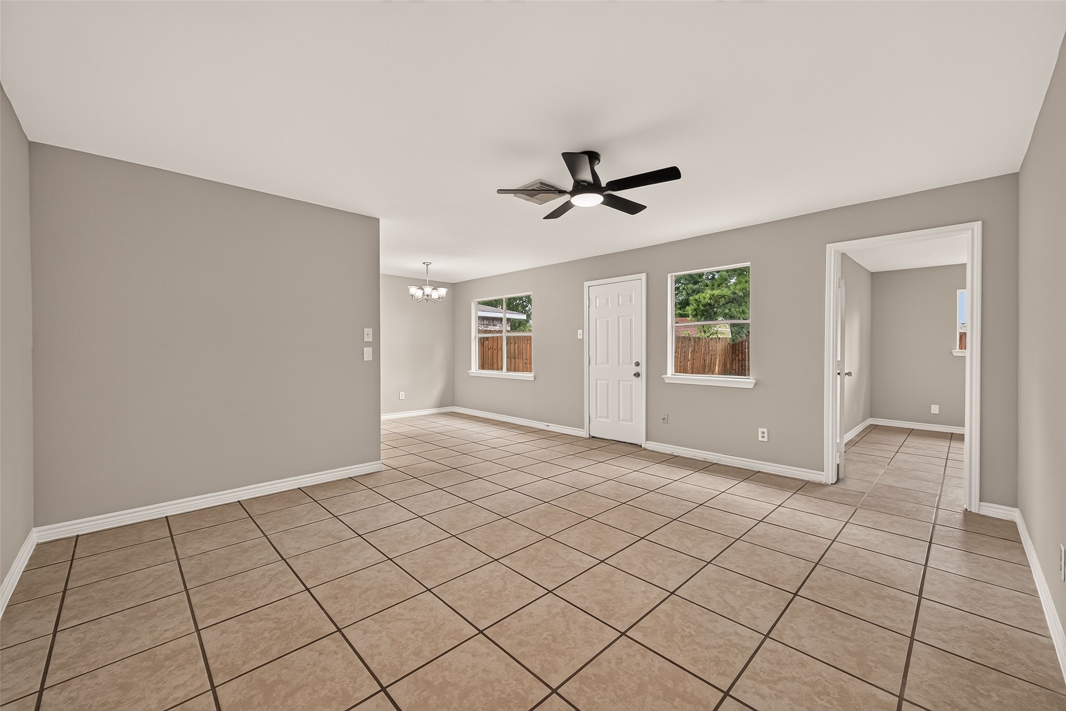 8607 Valley Forest Drive Property Photo 4