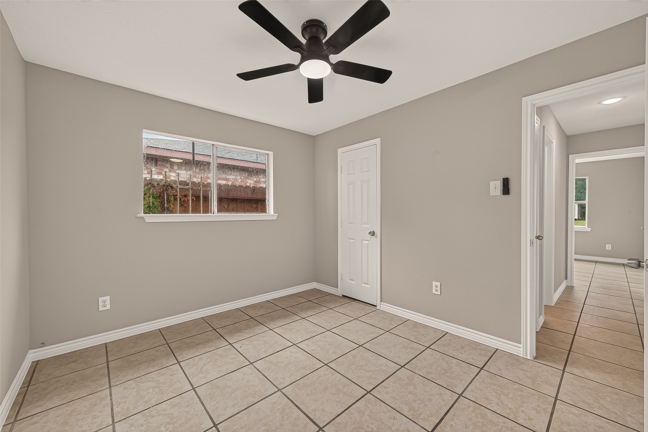 8607 Valley Forest Drive Property Photo 16