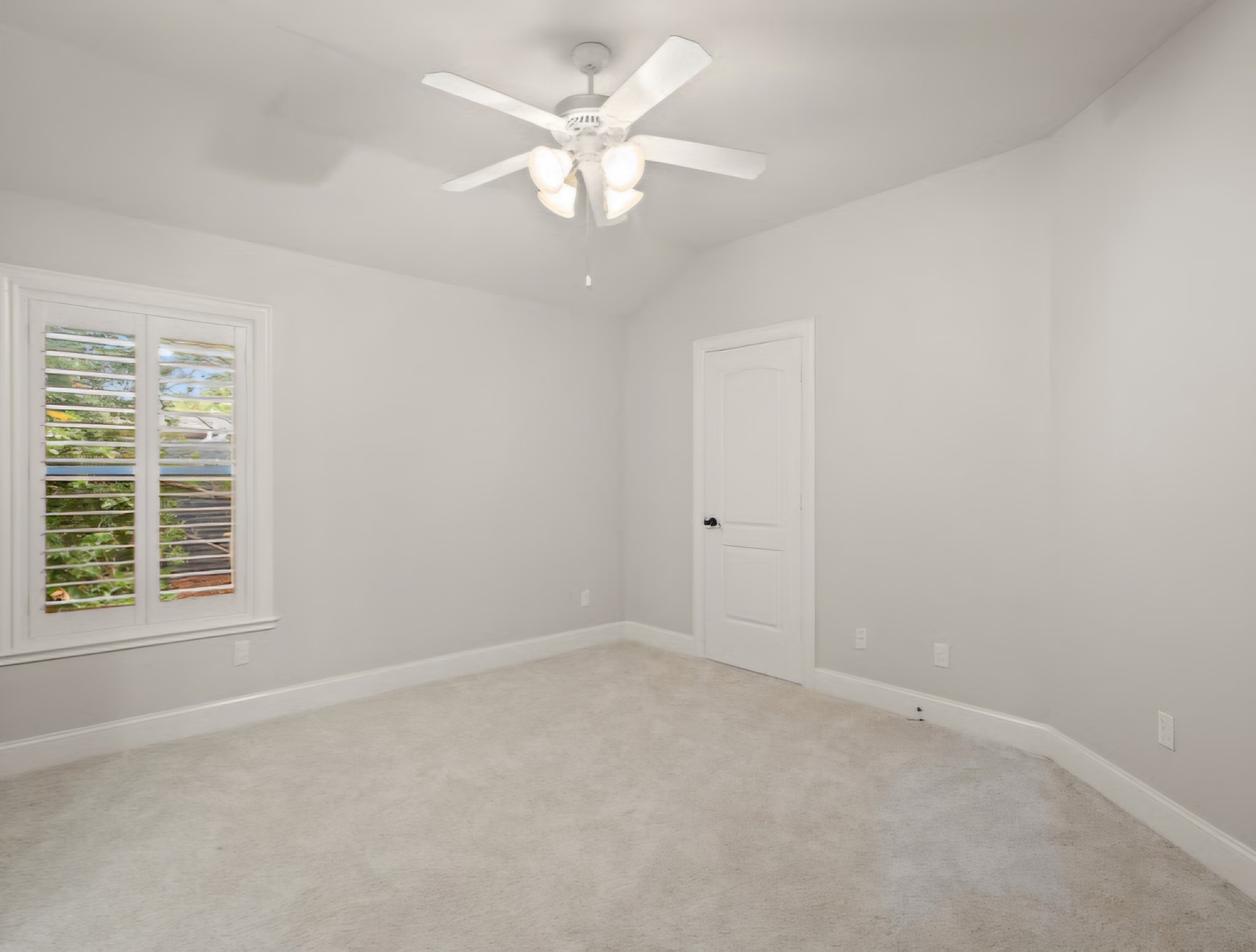 1303 Blantyre Way Property Photo 39