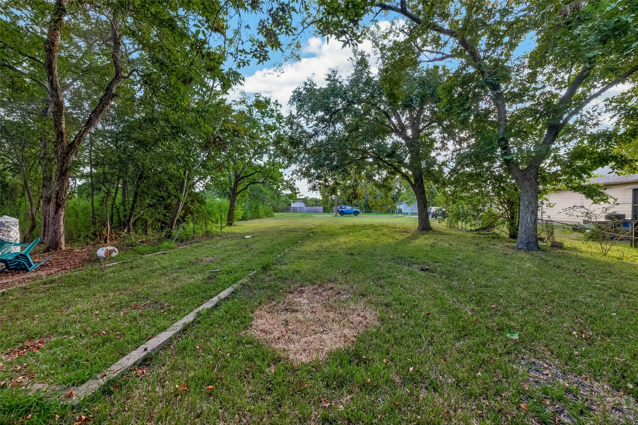 410 Bates Street Property Photo 13
