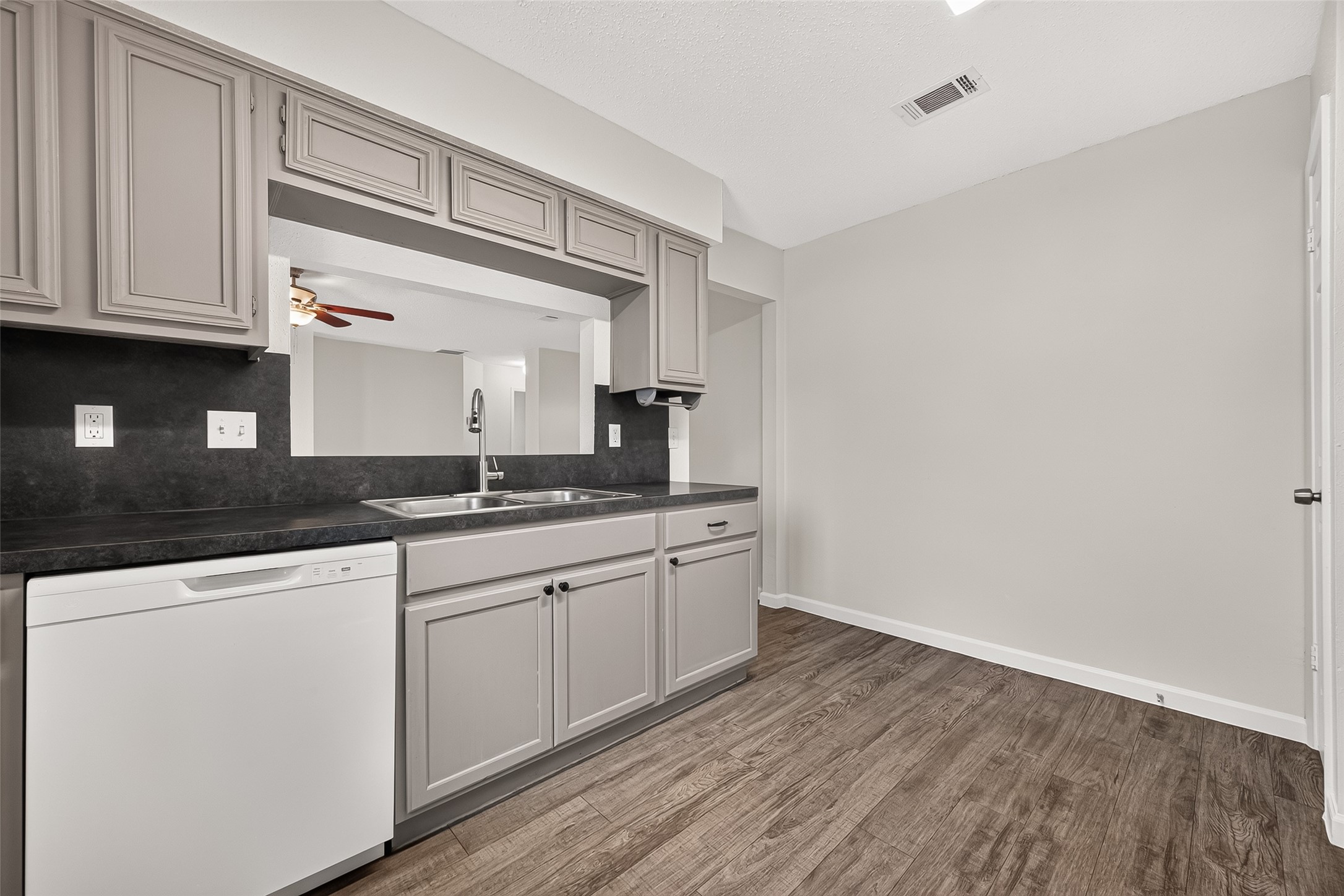 7407 Cortes Drive Property Photo 13