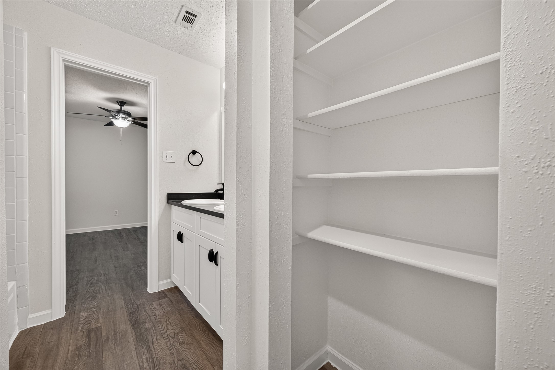 7407 Cortes Drive Property Photo 17