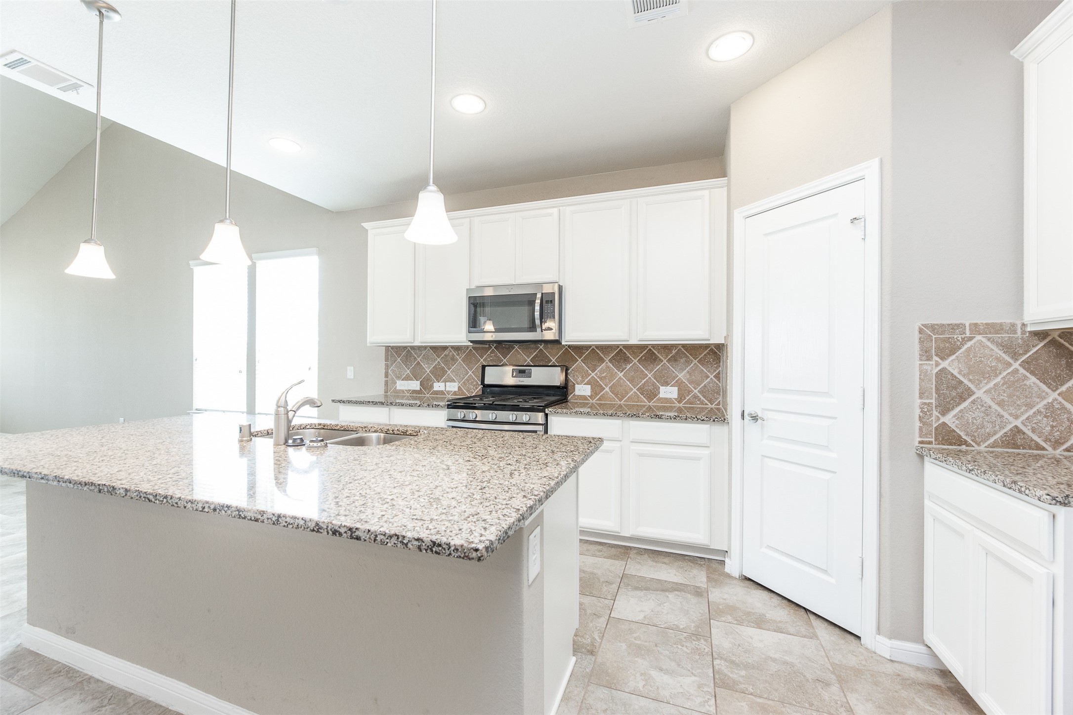 5302 Silver Ledge Drive Property Photo 11