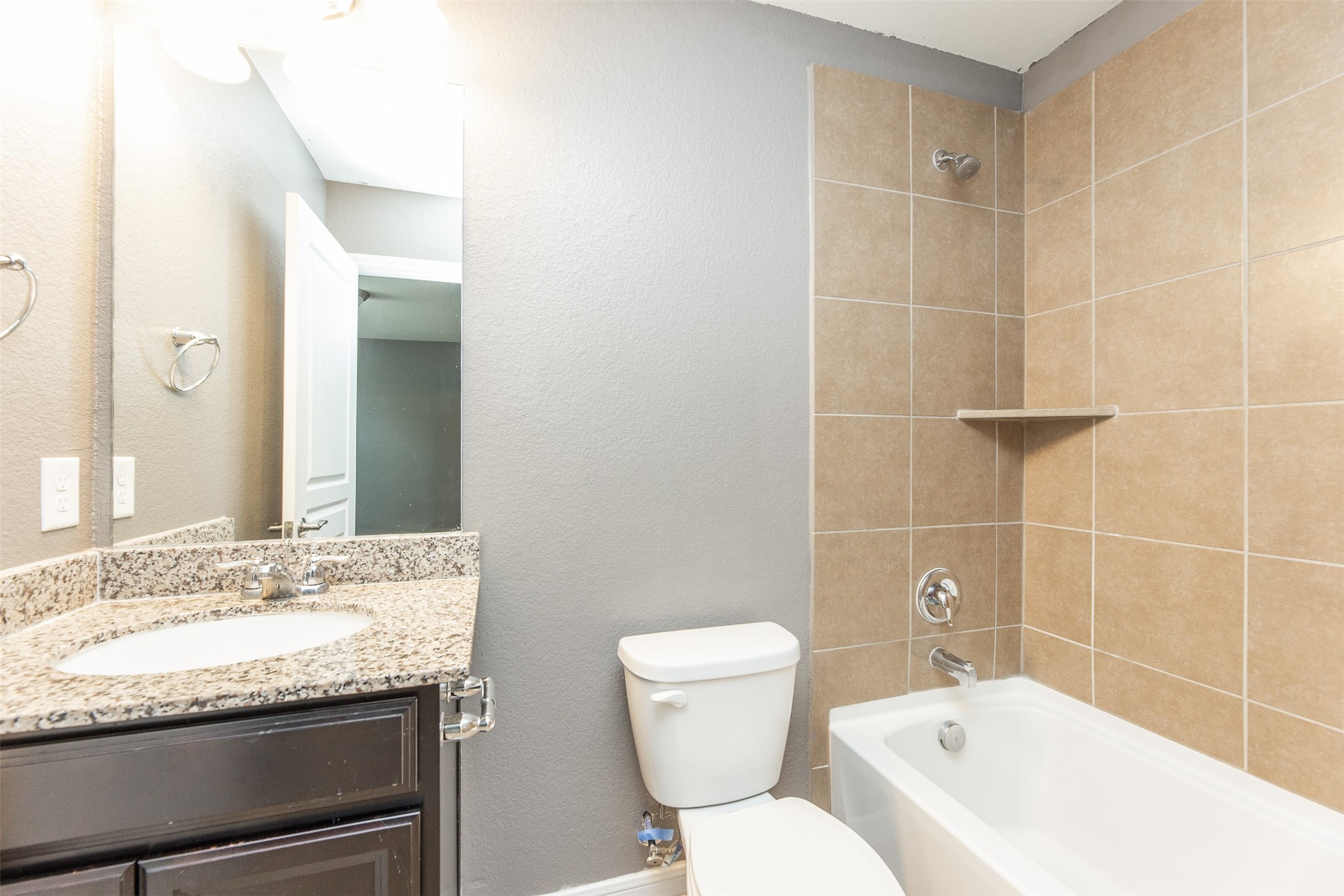 5302 Silver Ledge Drive Property Photo 23
