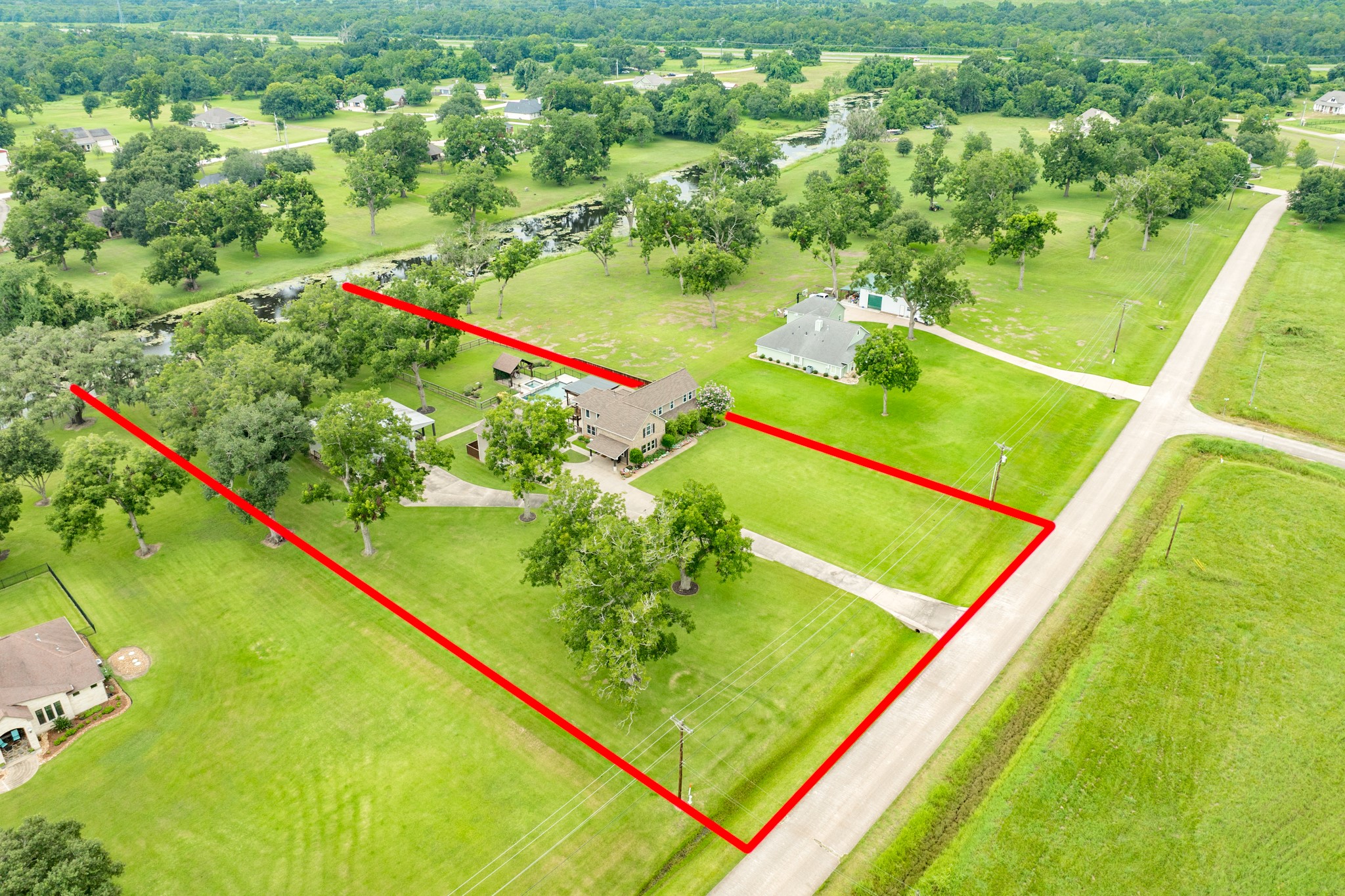 514 Winchester Trail Property Photo 10