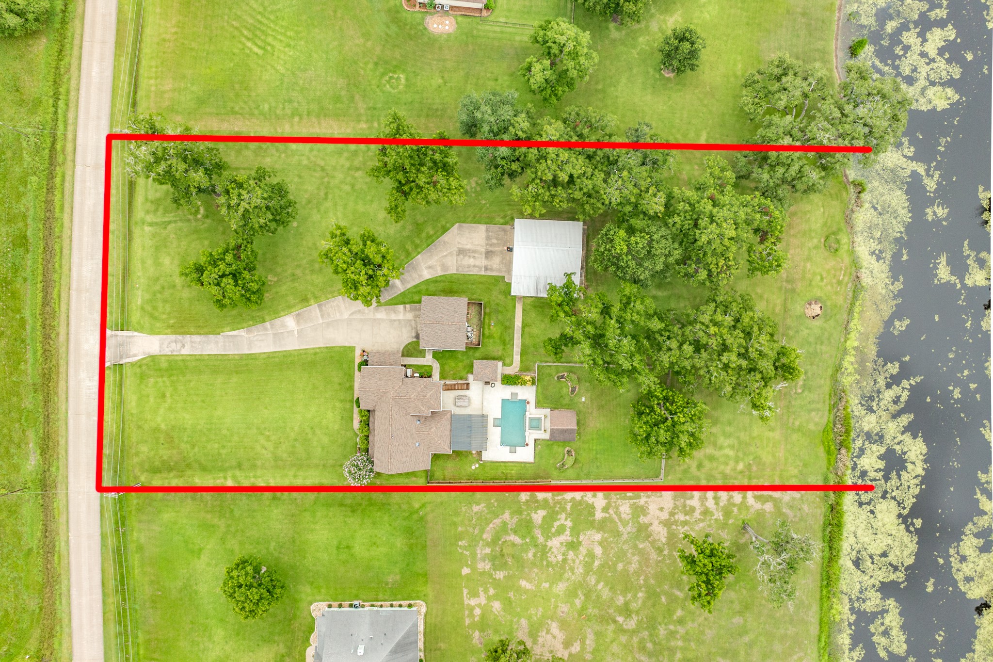 514 Winchester Trail Property Photo 12