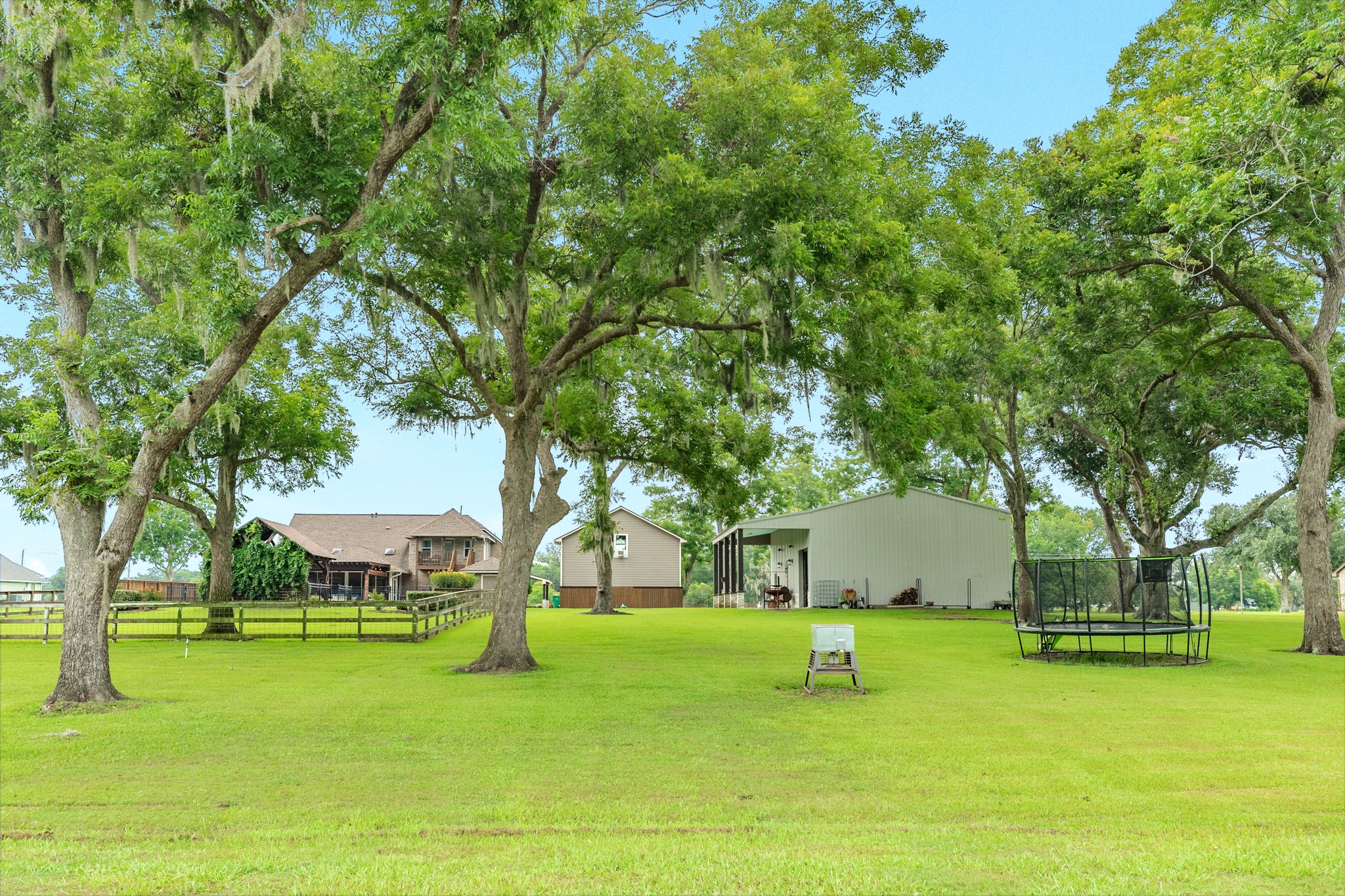 514 Winchester Trail Property Photo 46