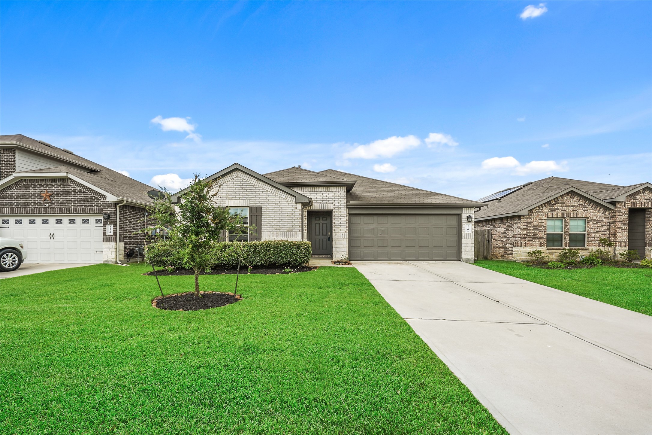 21106 Waze Lewis Drive Property Photo 1