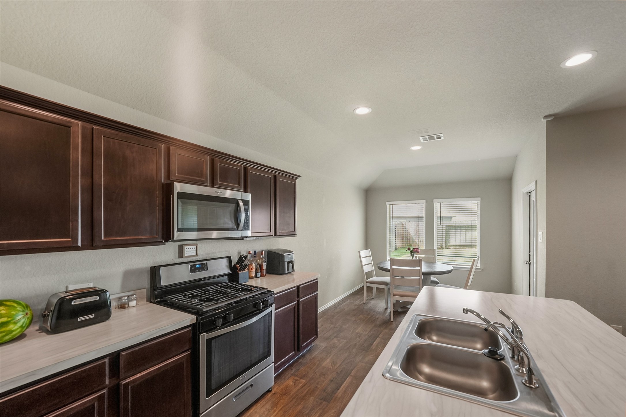 21106 Waze Lewis Drive Property Photo 12