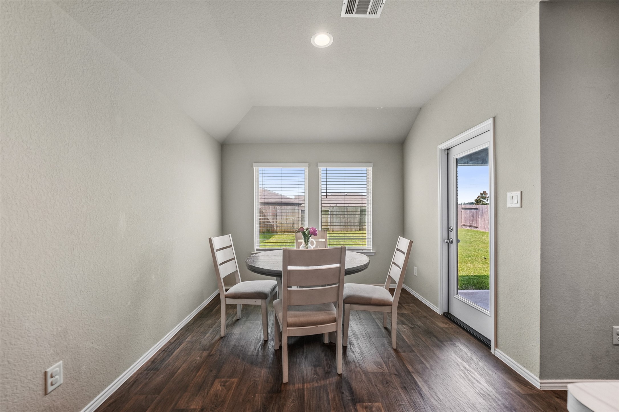 21106 Waze Lewis Drive Property Photo 15