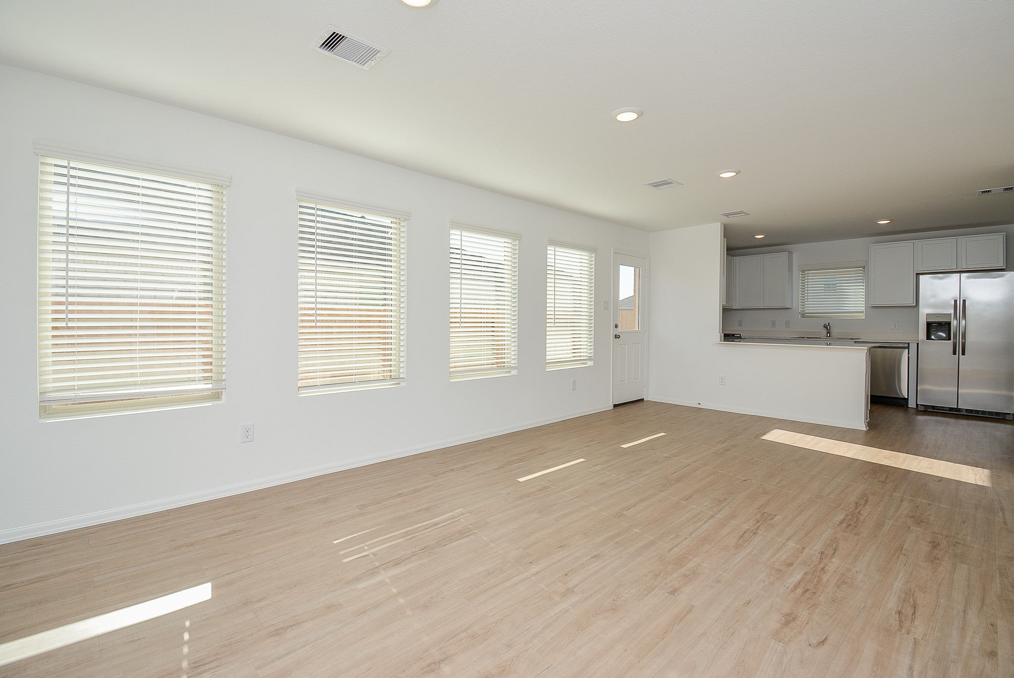26811 Urraca Dr Property Photo 6