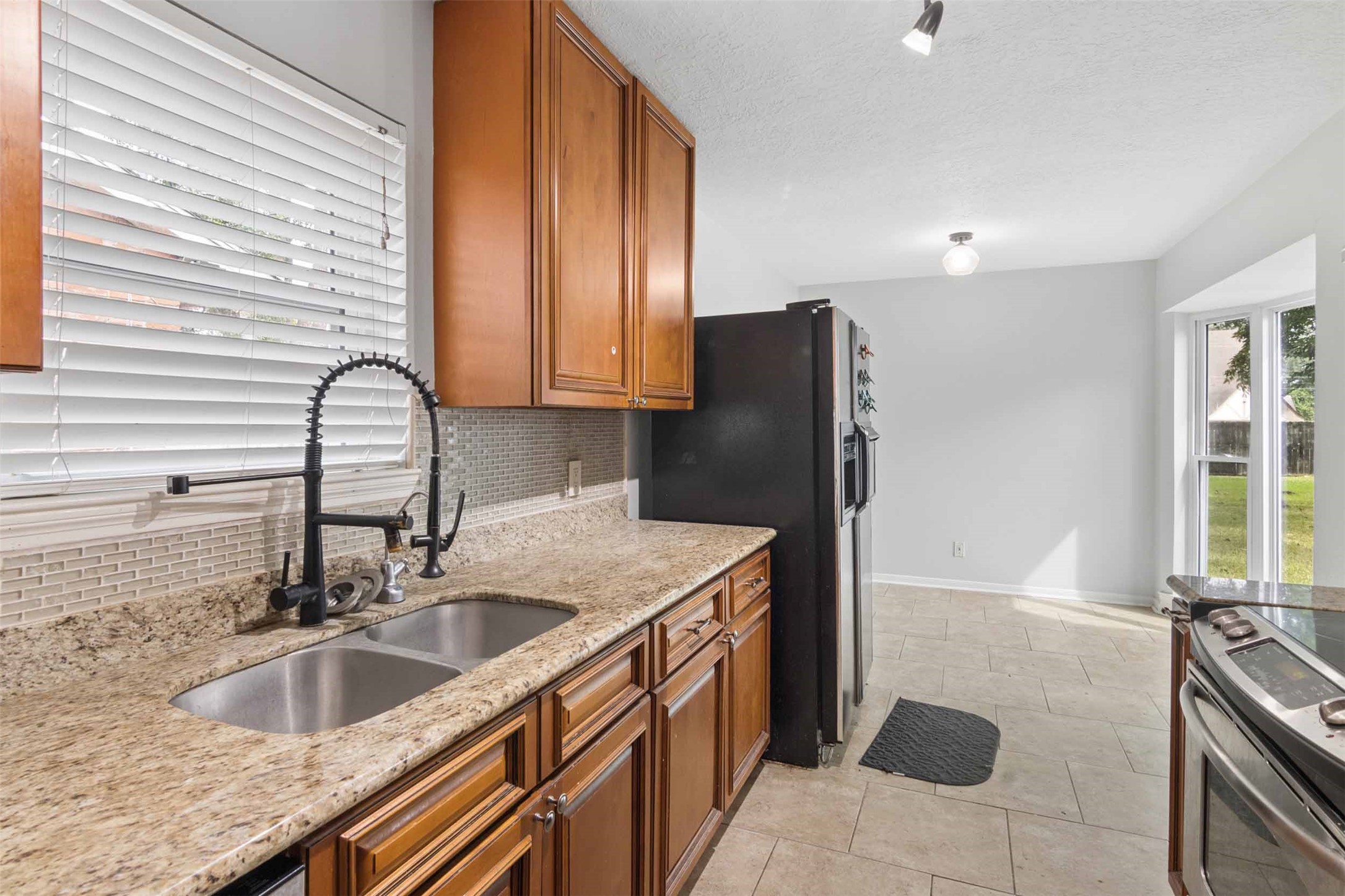 5914 Willowbend Boulevard Property Photo 10