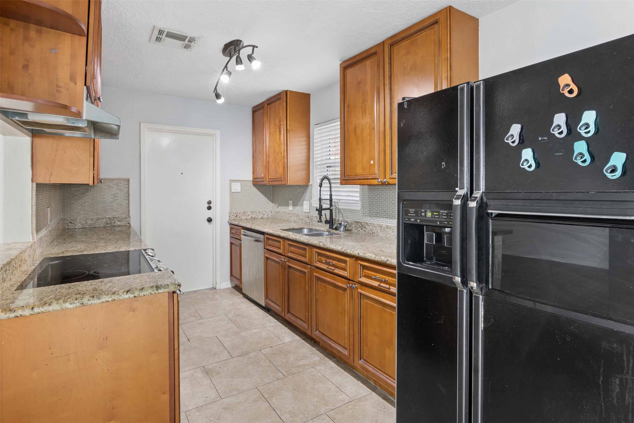 5914 Willowbend Boulevard Property Photo 11