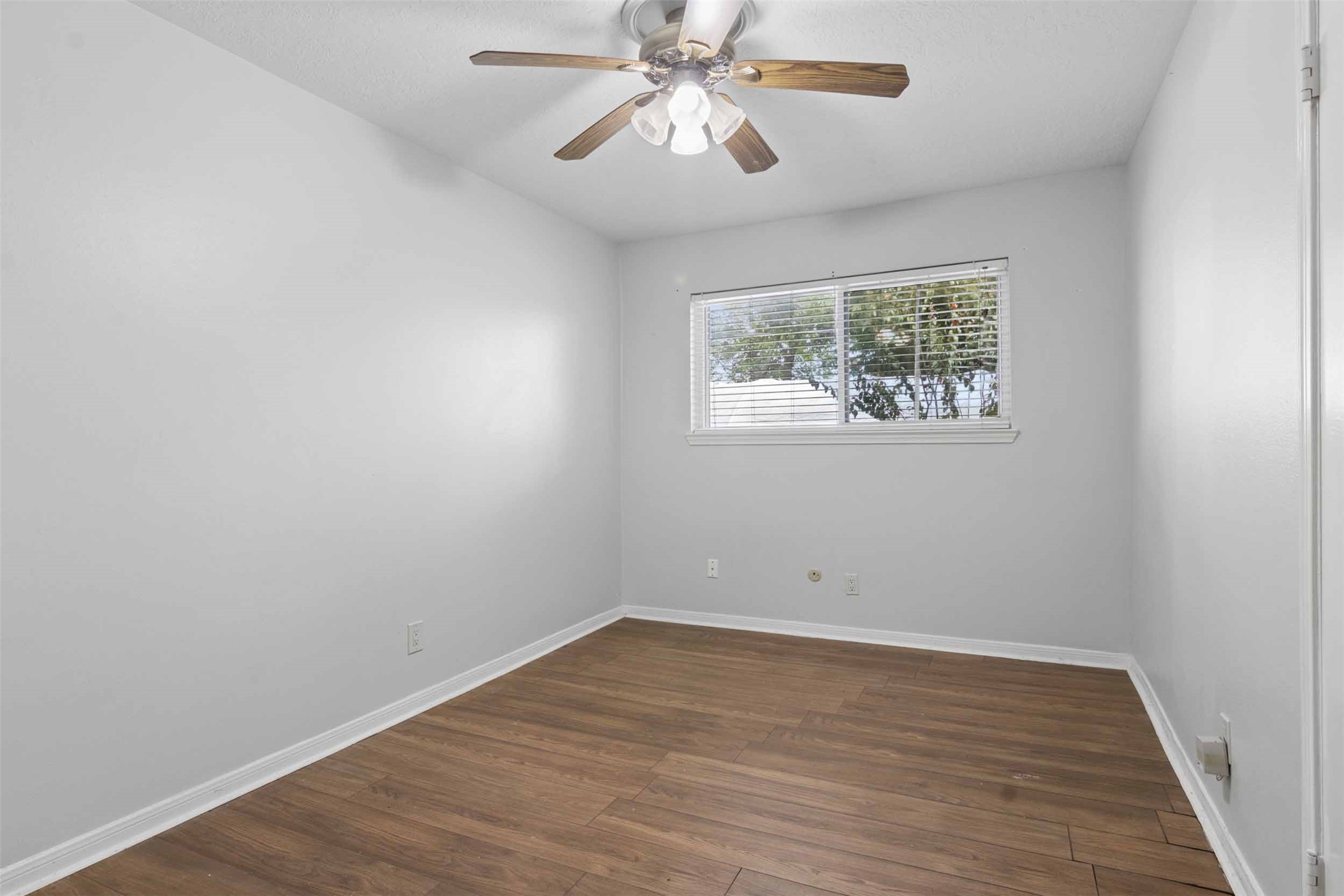 5914 Willowbend Boulevard Property Photo 13